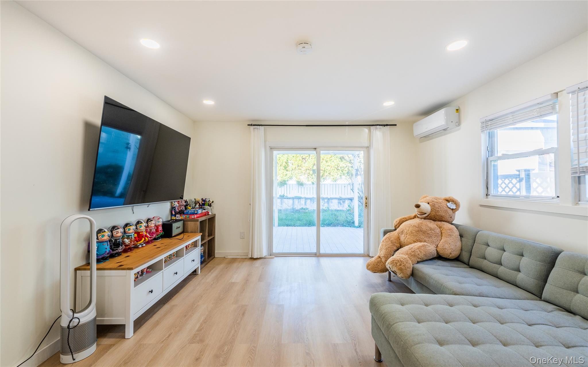 36 Adams Street, Floral Park, NY 11001