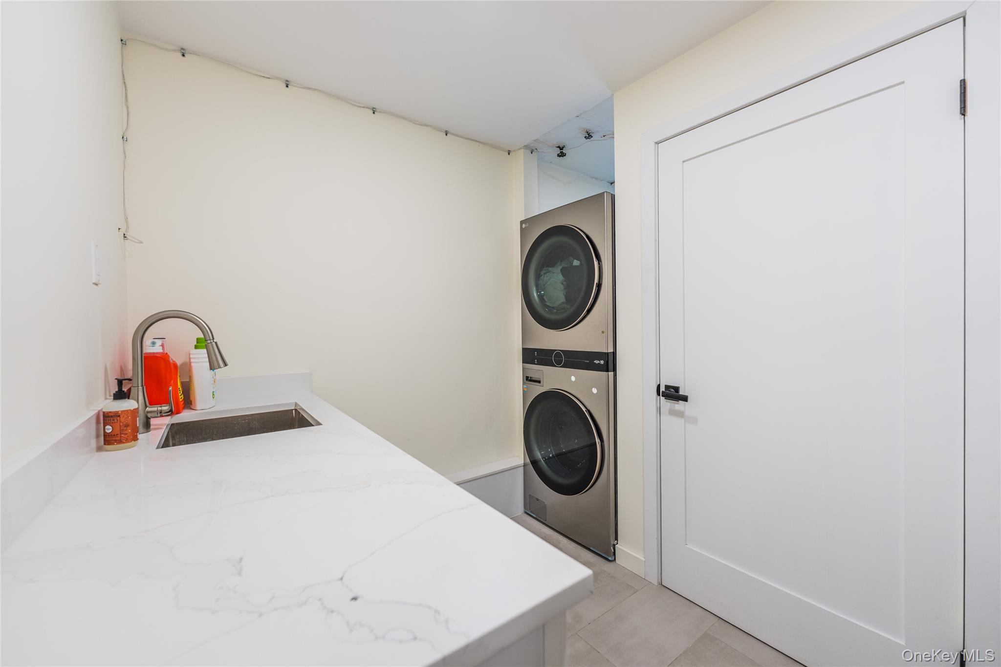 36 Adams Street, Floral Park, NY 11001