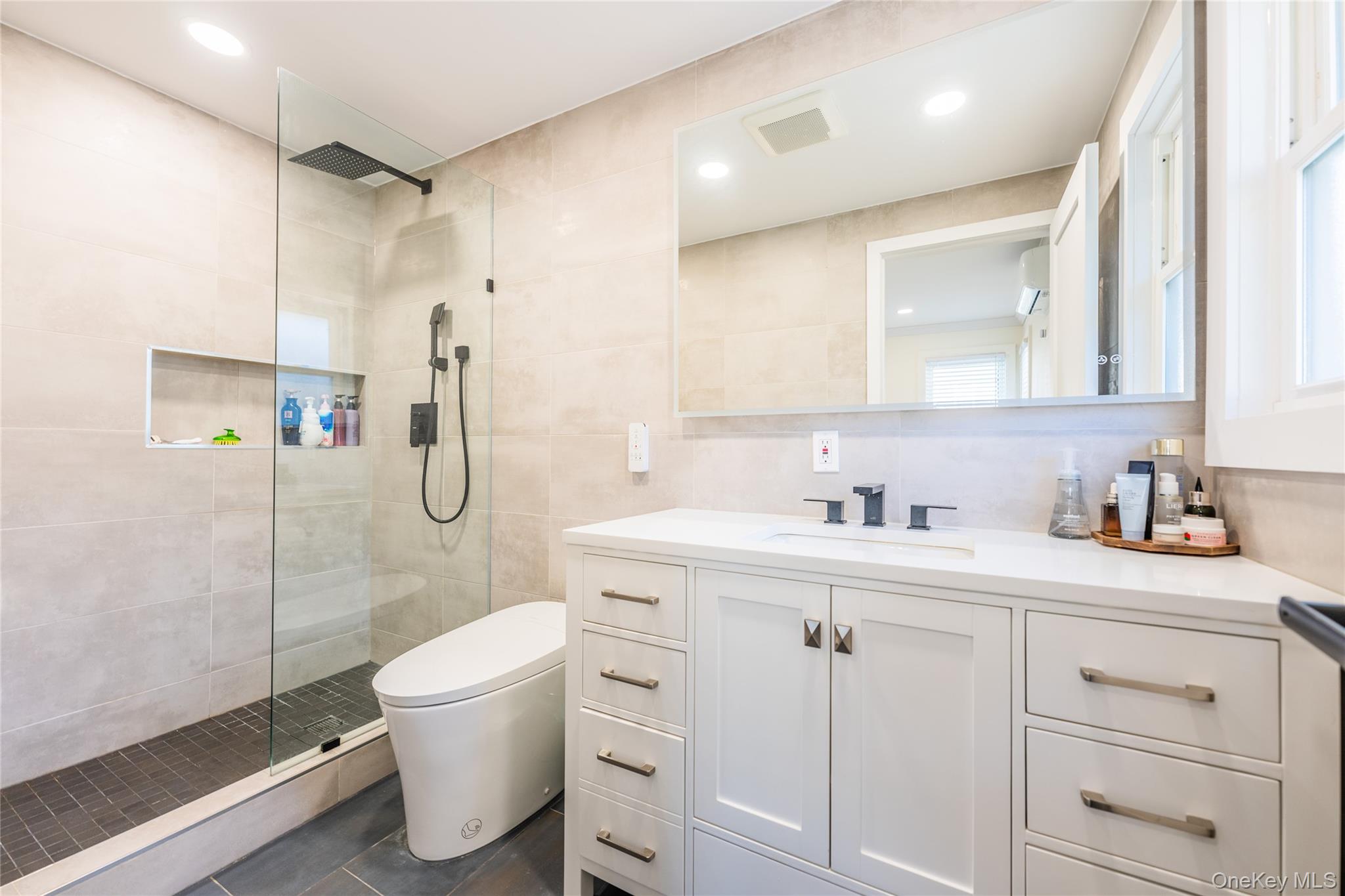 36 Adams Street, Floral Park, NY 11001