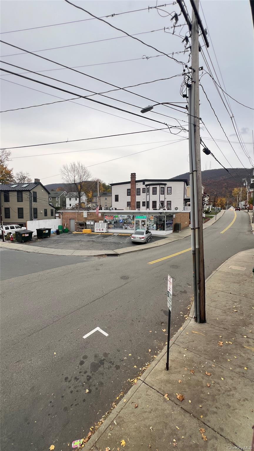 27 E MAIN # 6, Beacon, NY 12508