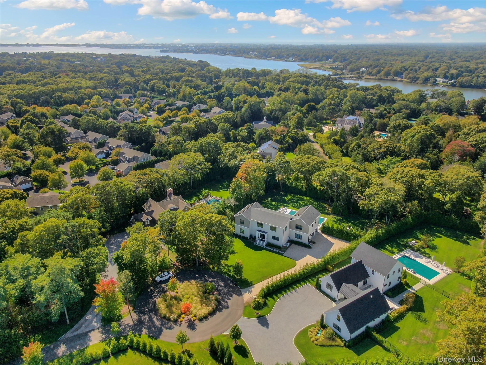 4 Piperwoods Lane, Quogue, NY 11959