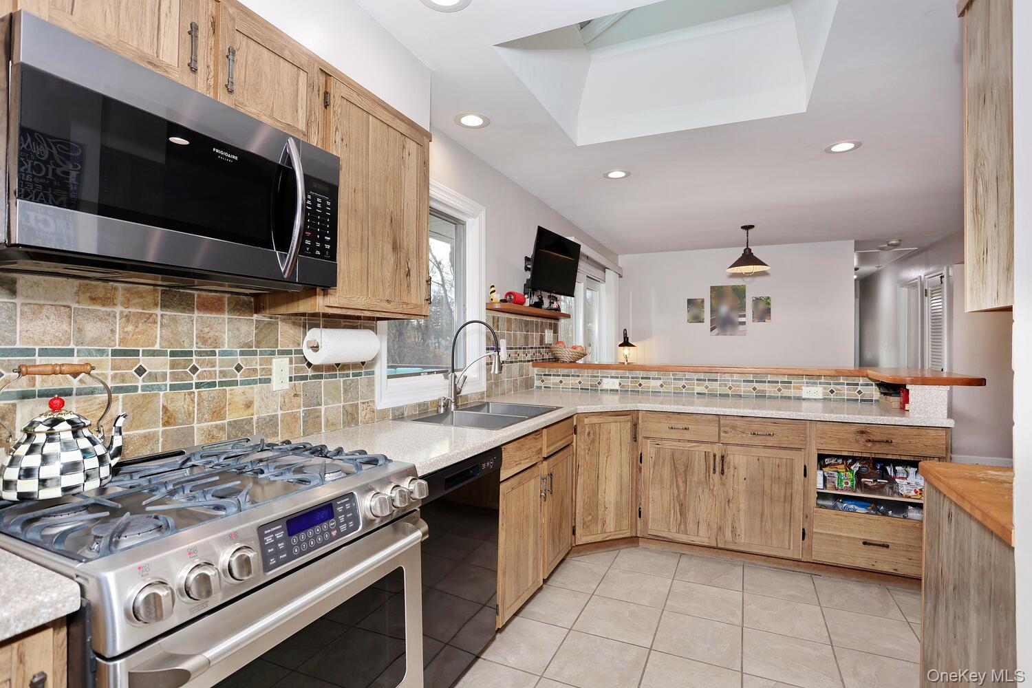 19 Augur Road, Suffern, NY 10901