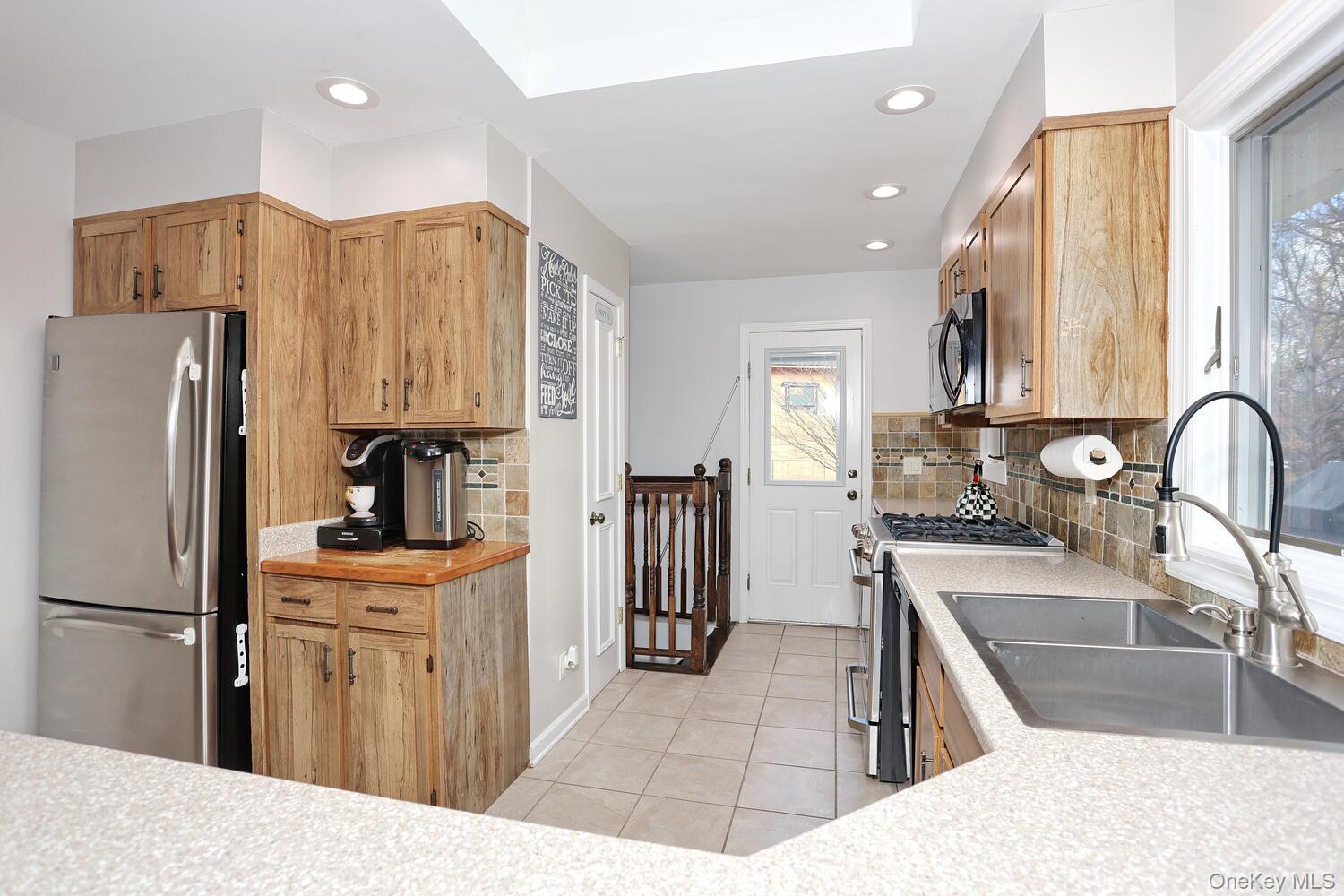 19 Augur Road, Suffern, NY 10901