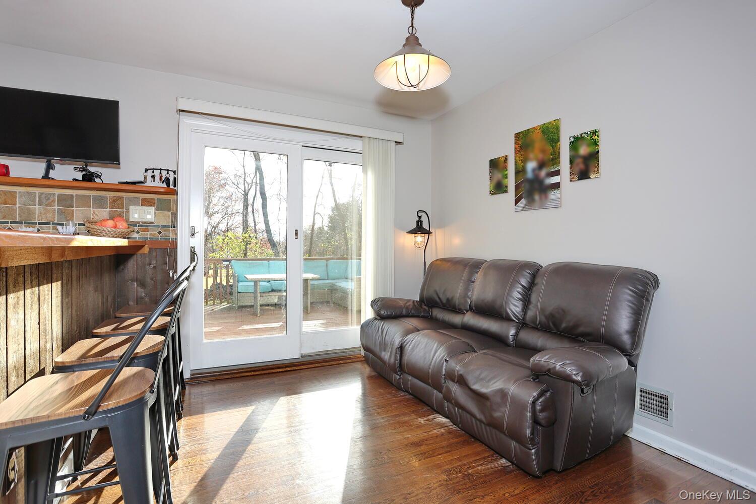 19 Augur Road, Suffern, NY 10901