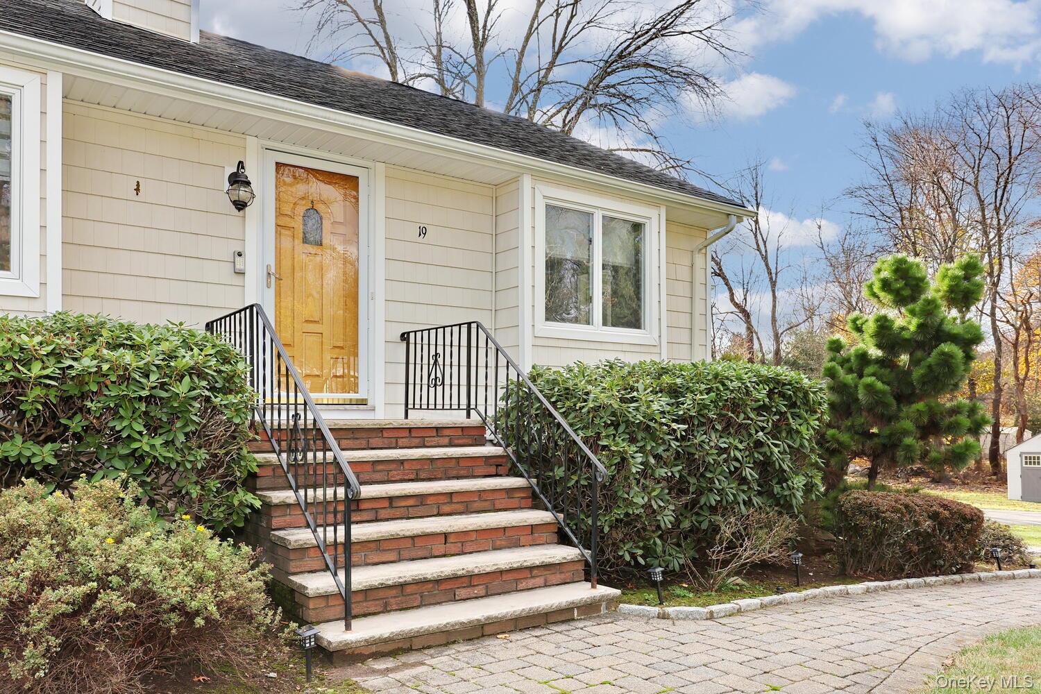 19 Augur Road, Suffern, NY 10901