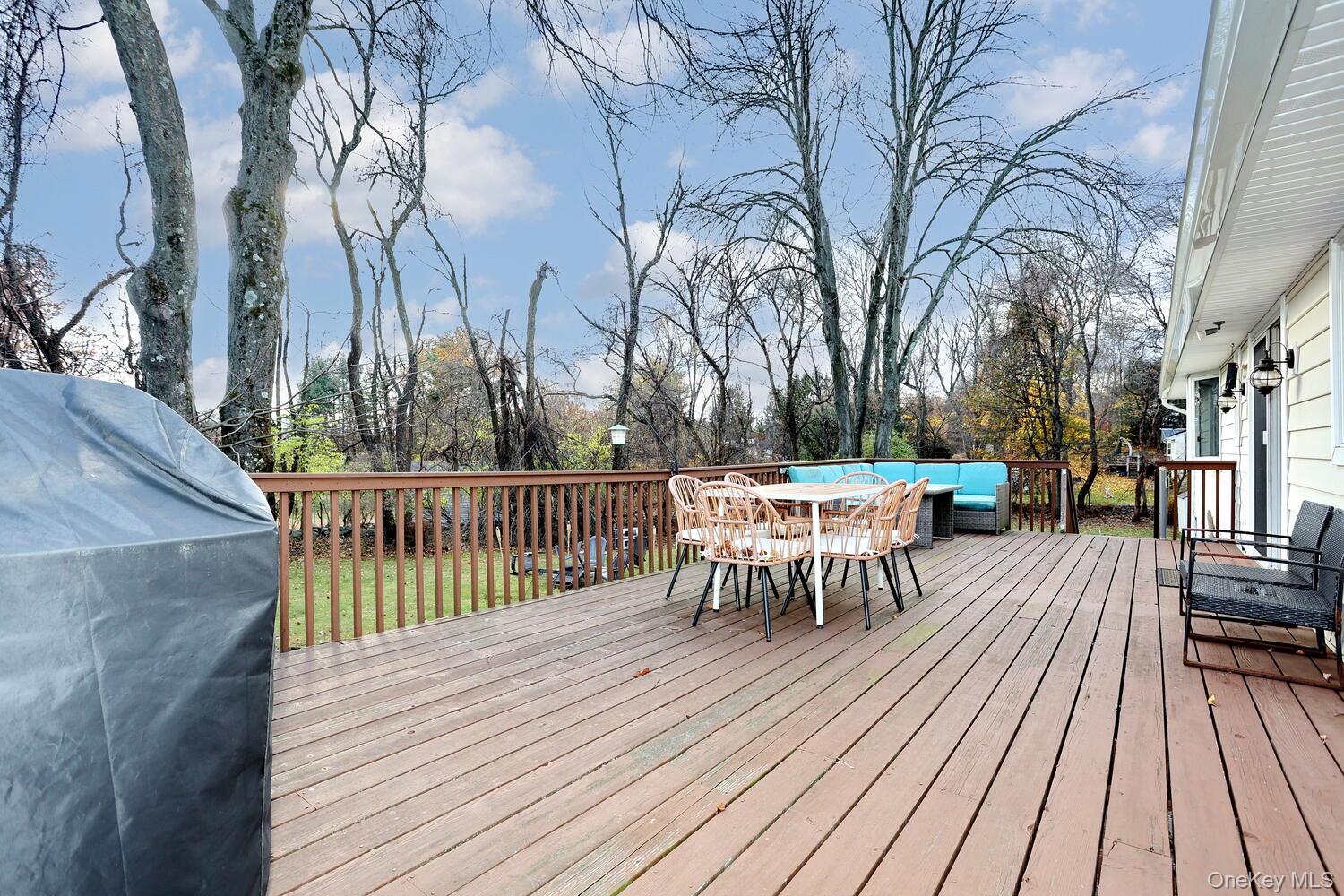 19 Augur Road, Suffern, NY 10901