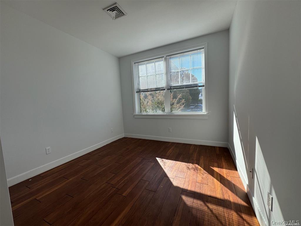 425 New York Avenue, Huntington, NY 11743