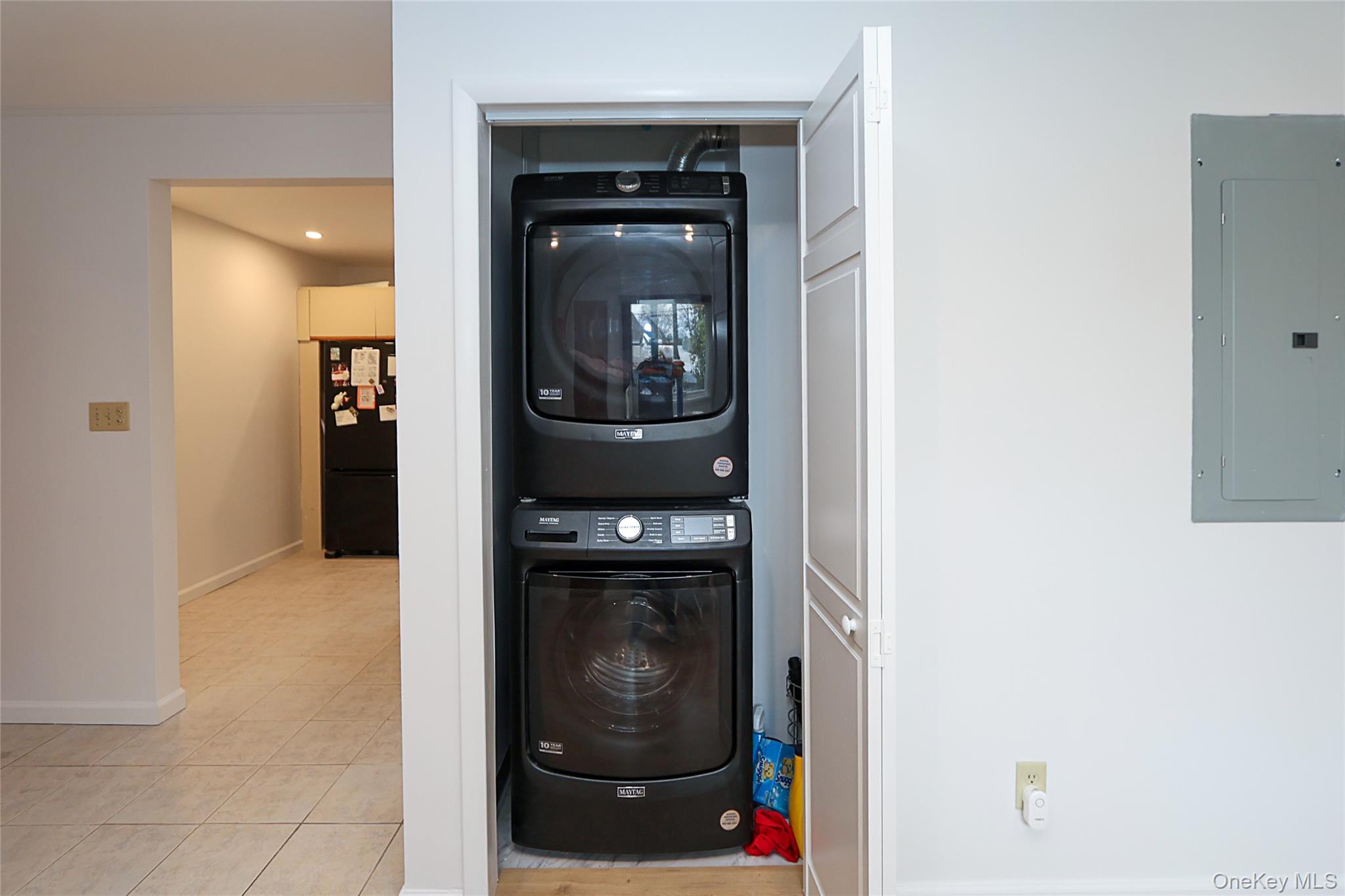 49 East Avenue, Glen Cove, NY 11542