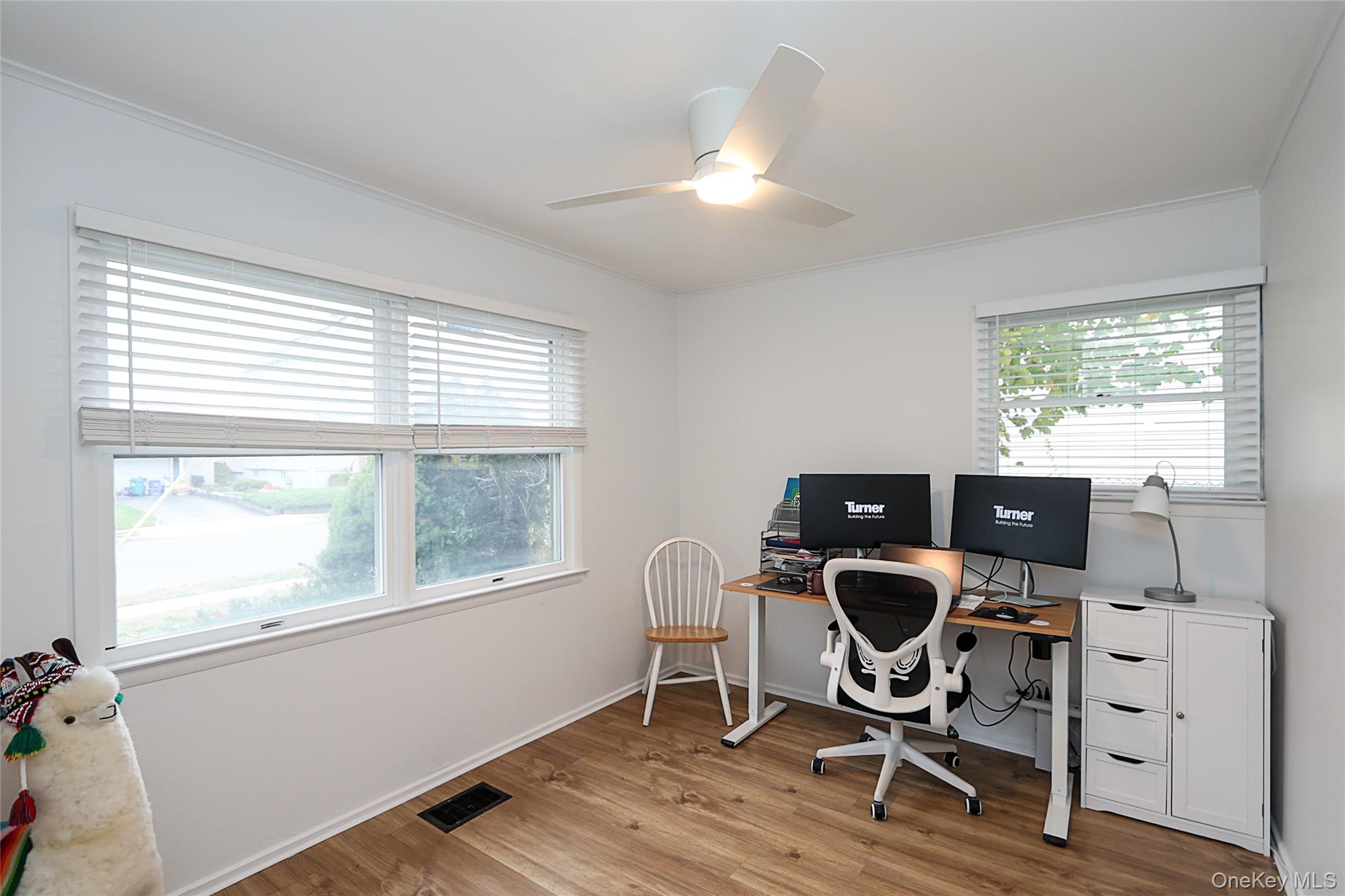 49 East Avenue, Glen Cove, NY 11542