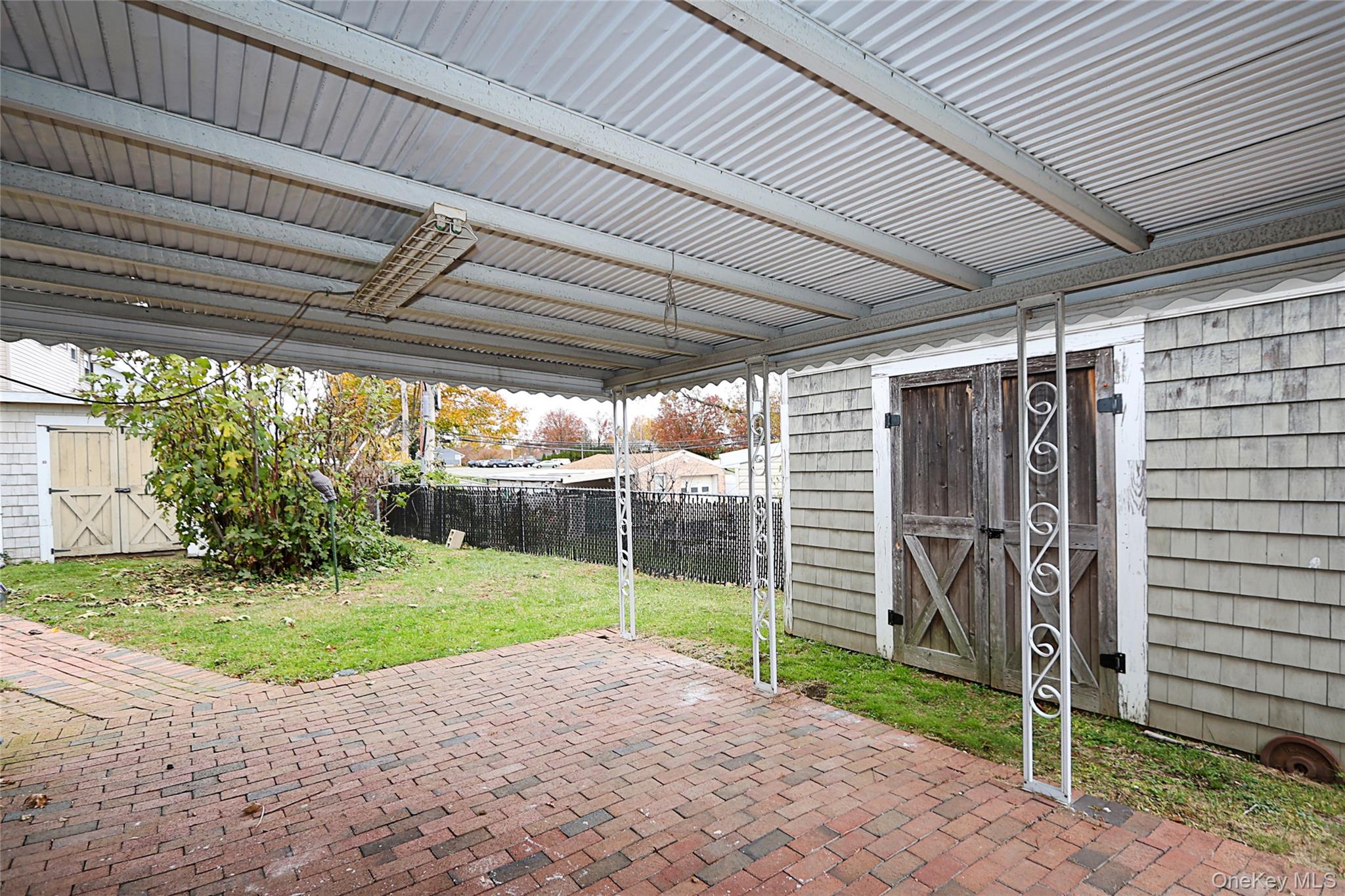 49 East Avenue, Glen Cove, NY 11542