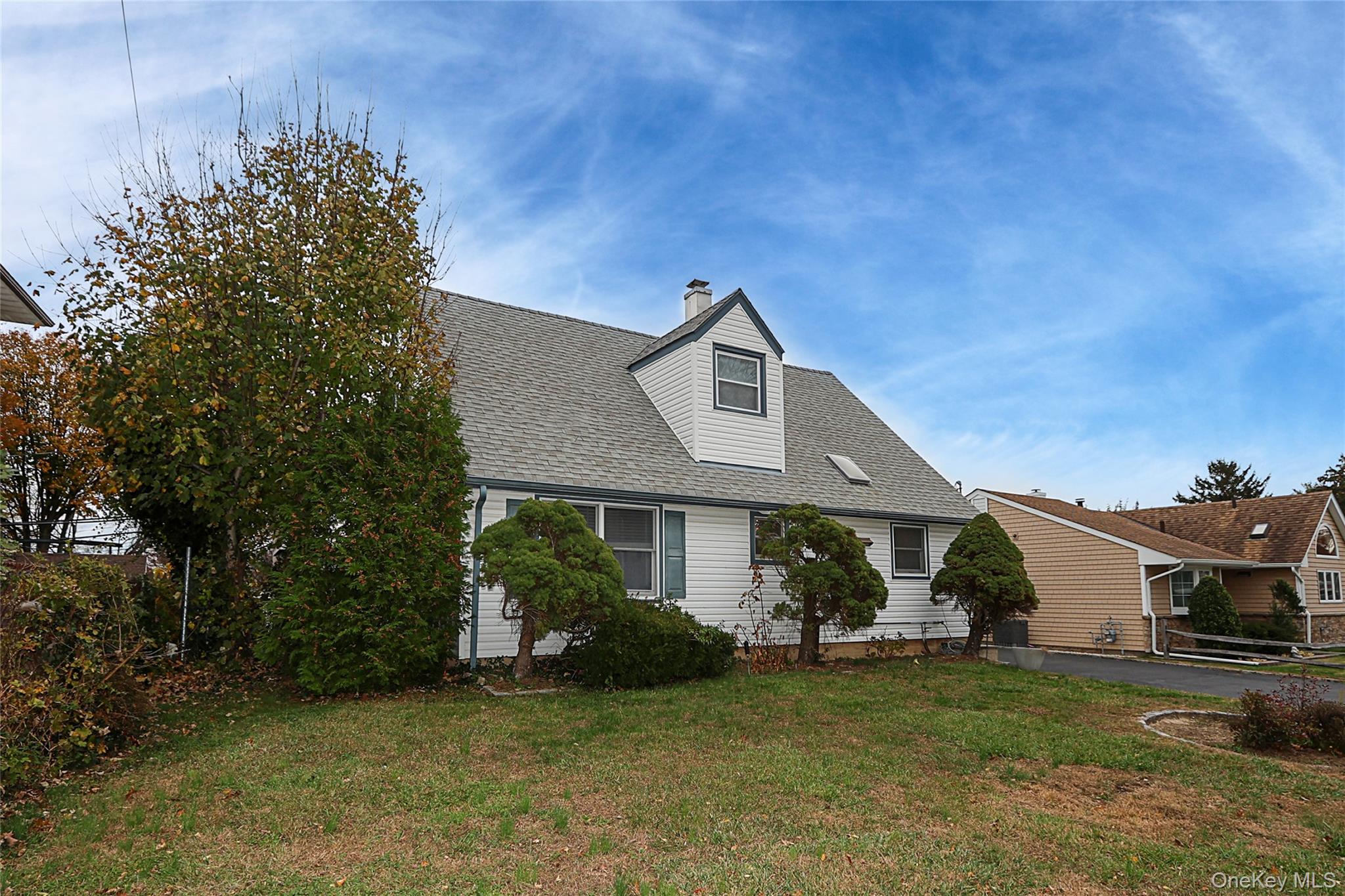 49 East Avenue, Glen Cove, NY 11542