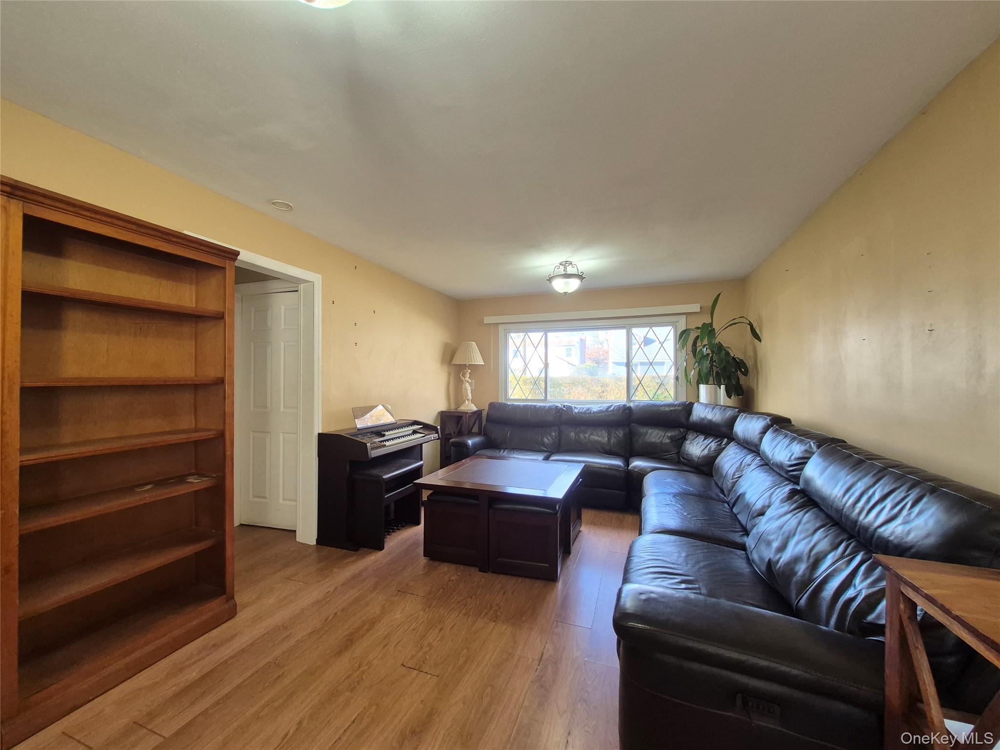 172 Argyle Avenue, Uniondale, NY 11553