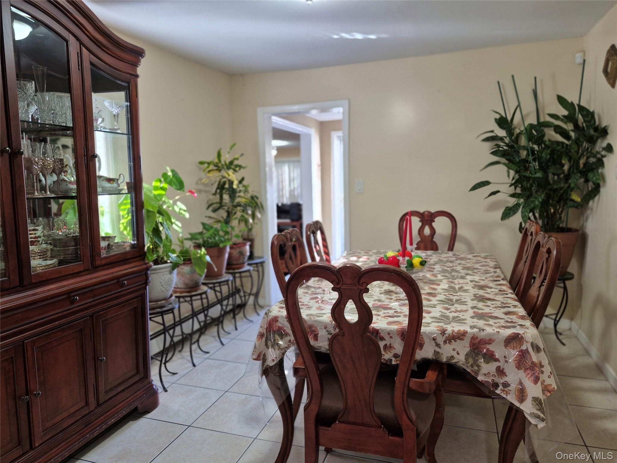 172 Argyle Avenue, Uniondale, NY 11553