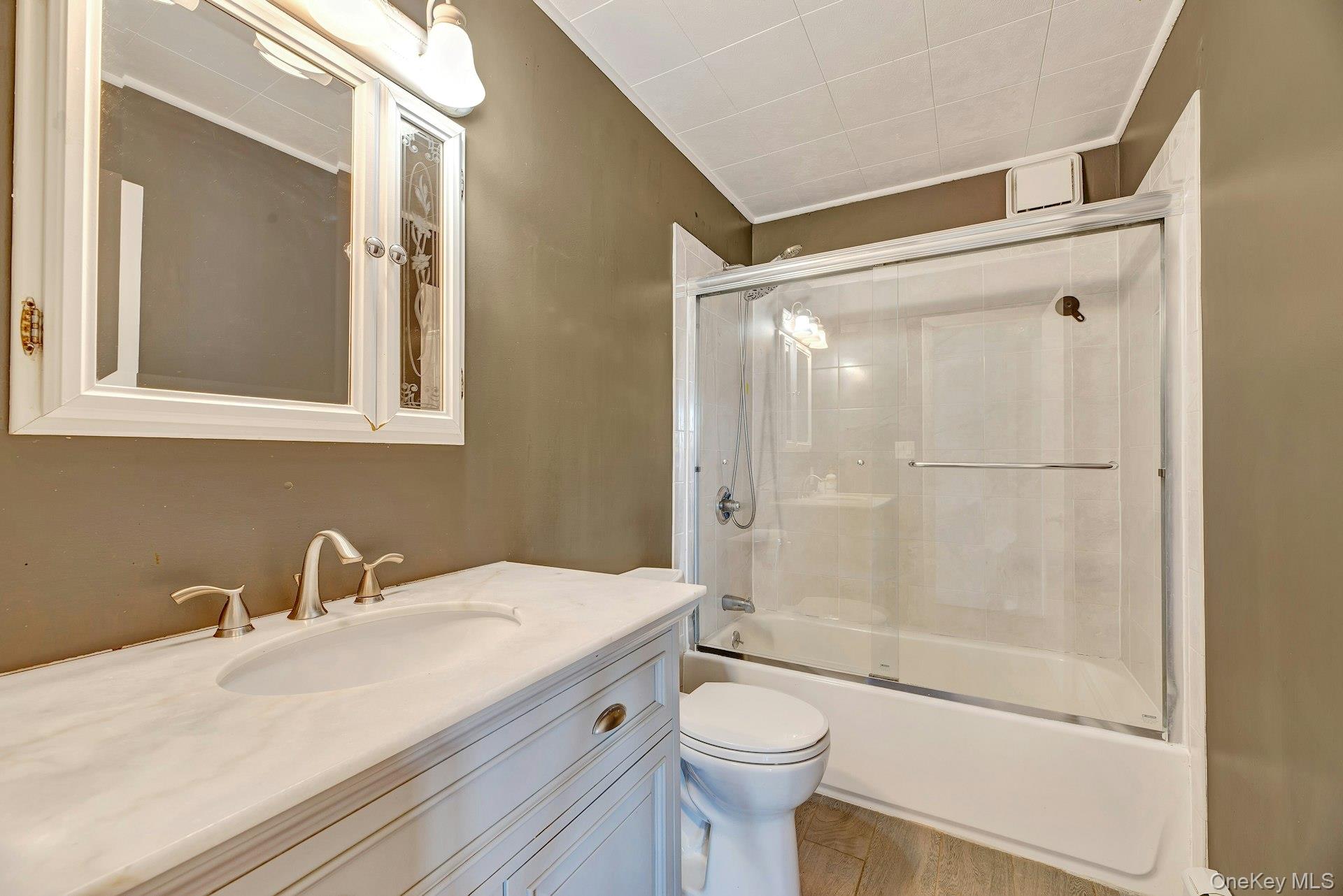 3 Hazel Road, Rocky Point, NY 11778