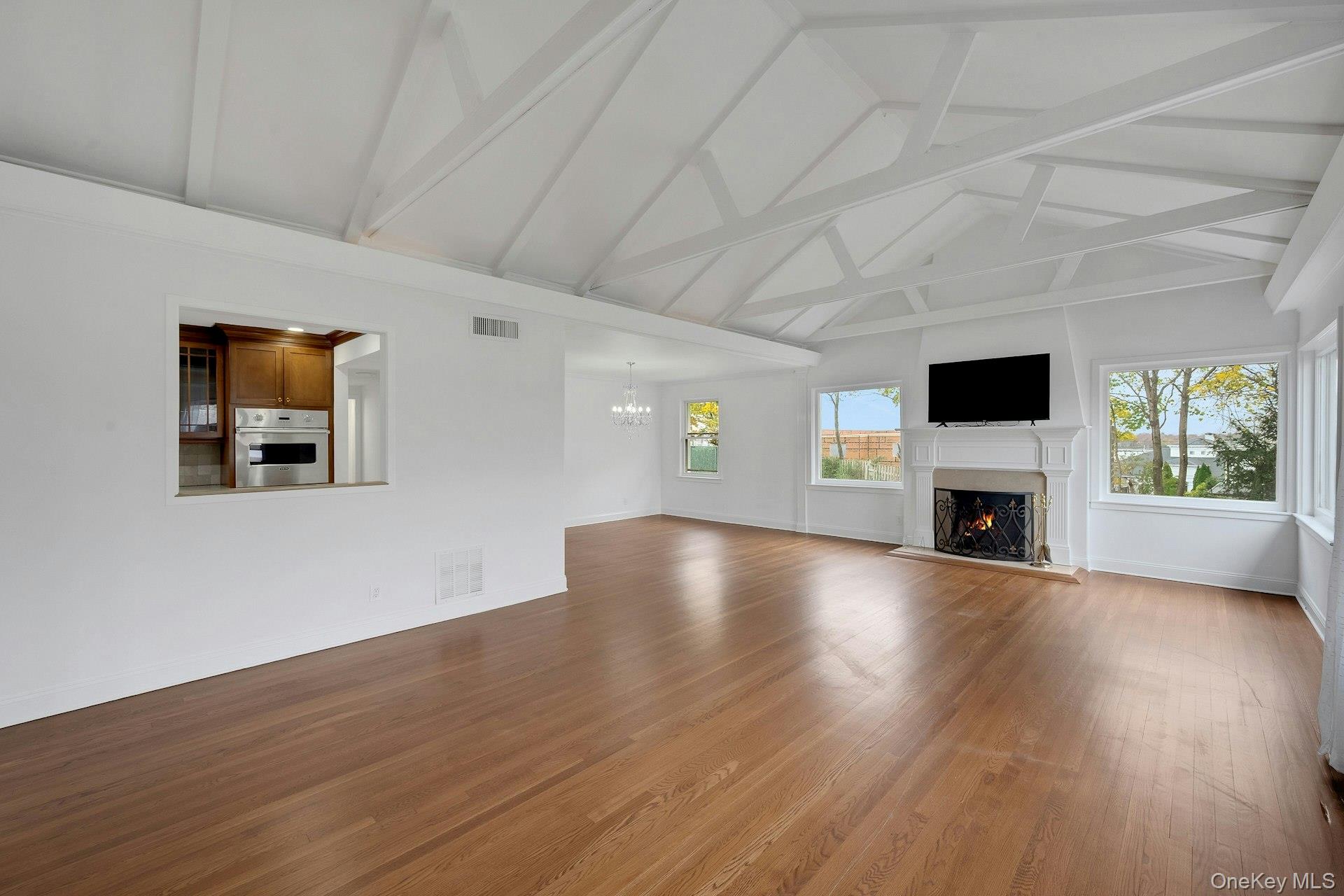 1 Echo Bay Place, New Rochelle, NY 10805