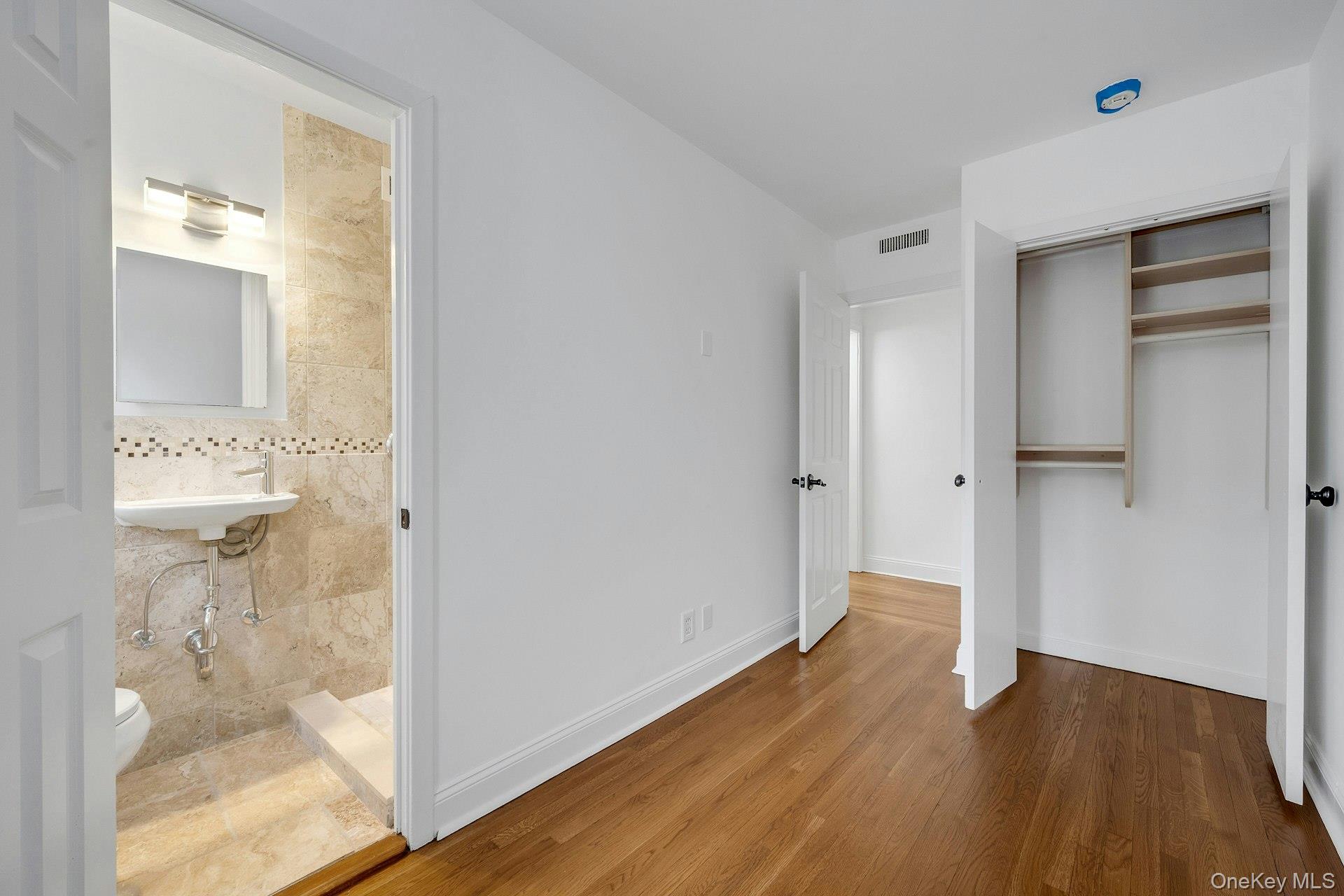 1 Echo Bay Place, New Rochelle, NY 10805