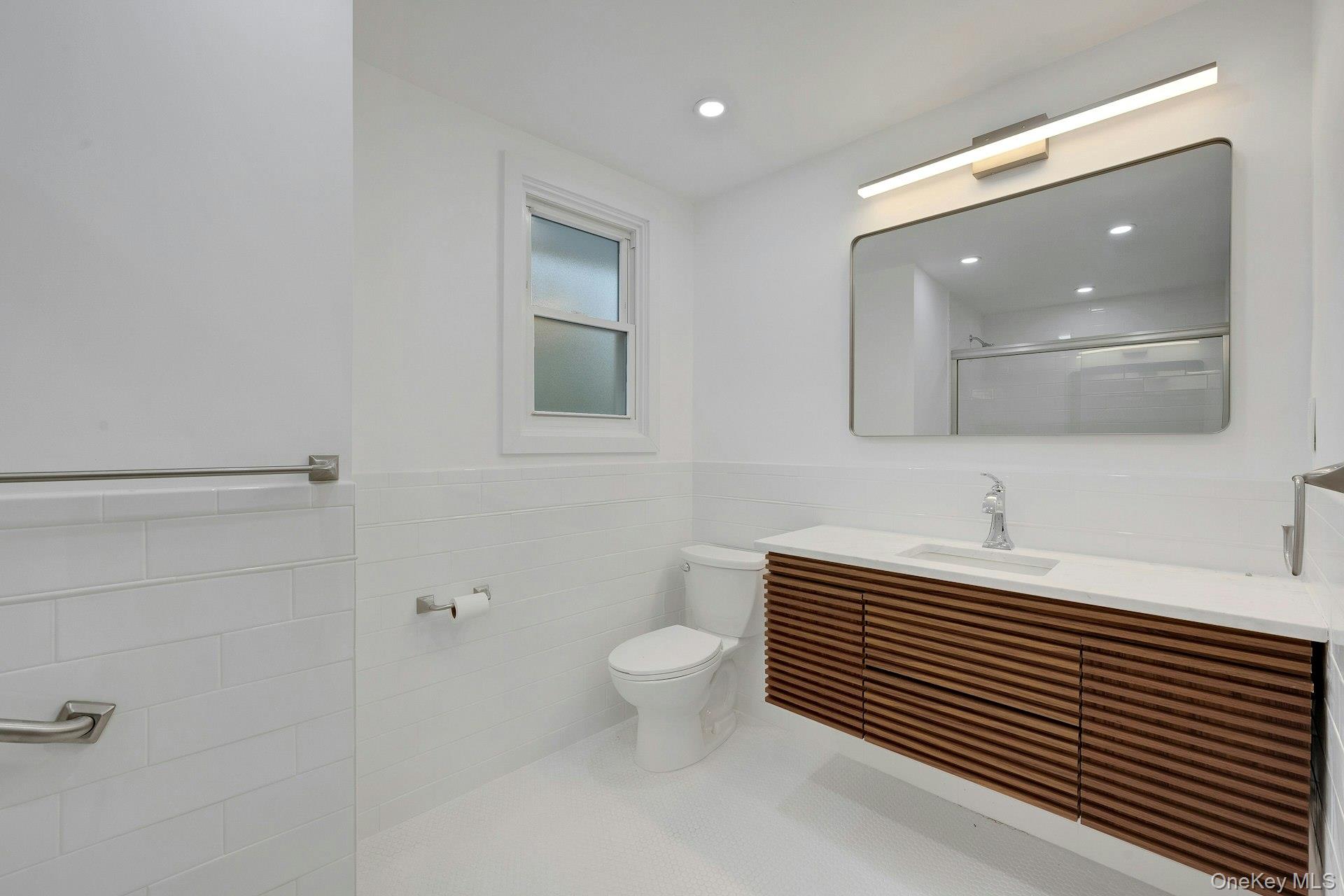 1 Echo Bay Place, New Rochelle, NY 10805