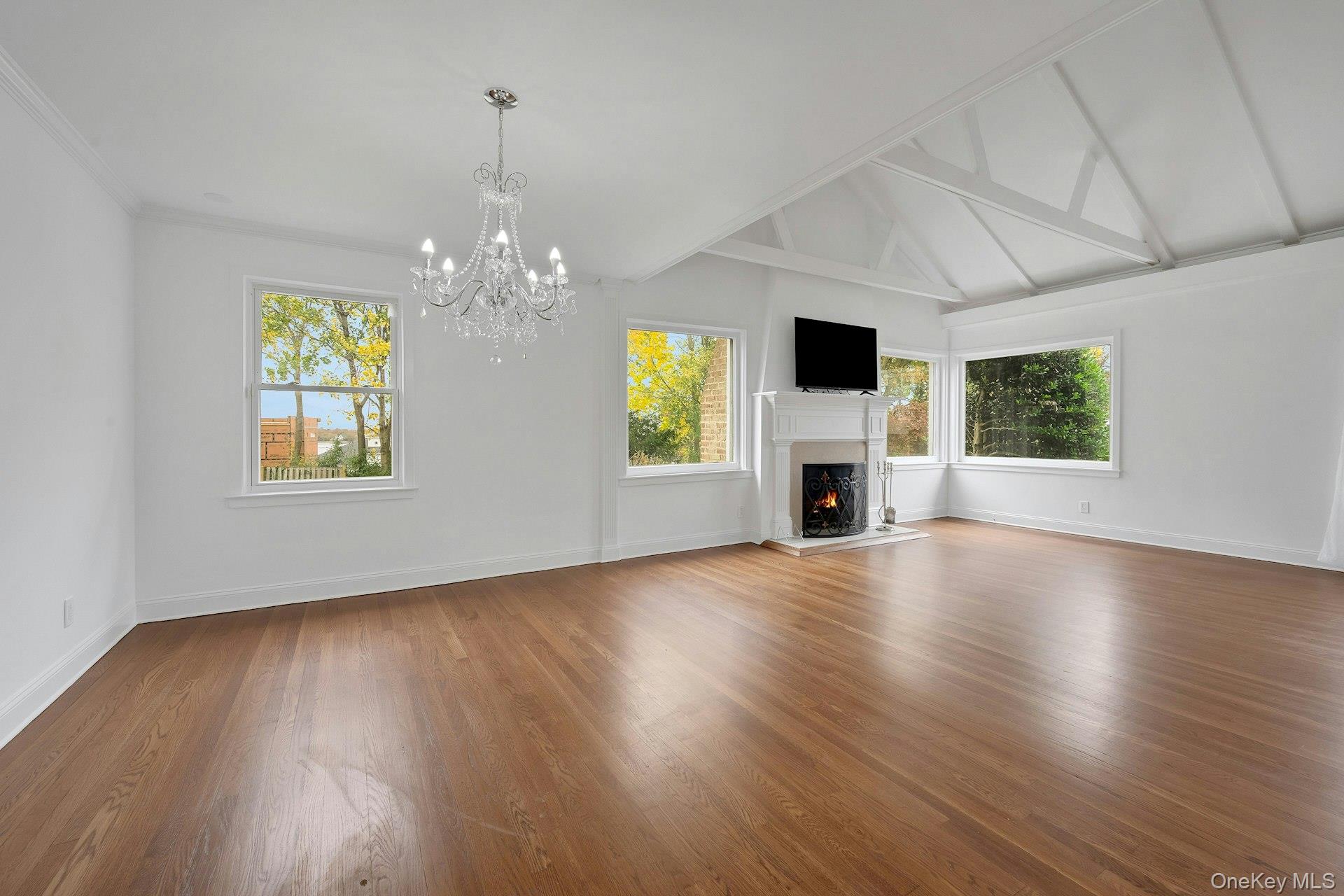 1 Echo Bay Place, New Rochelle, NY 10805