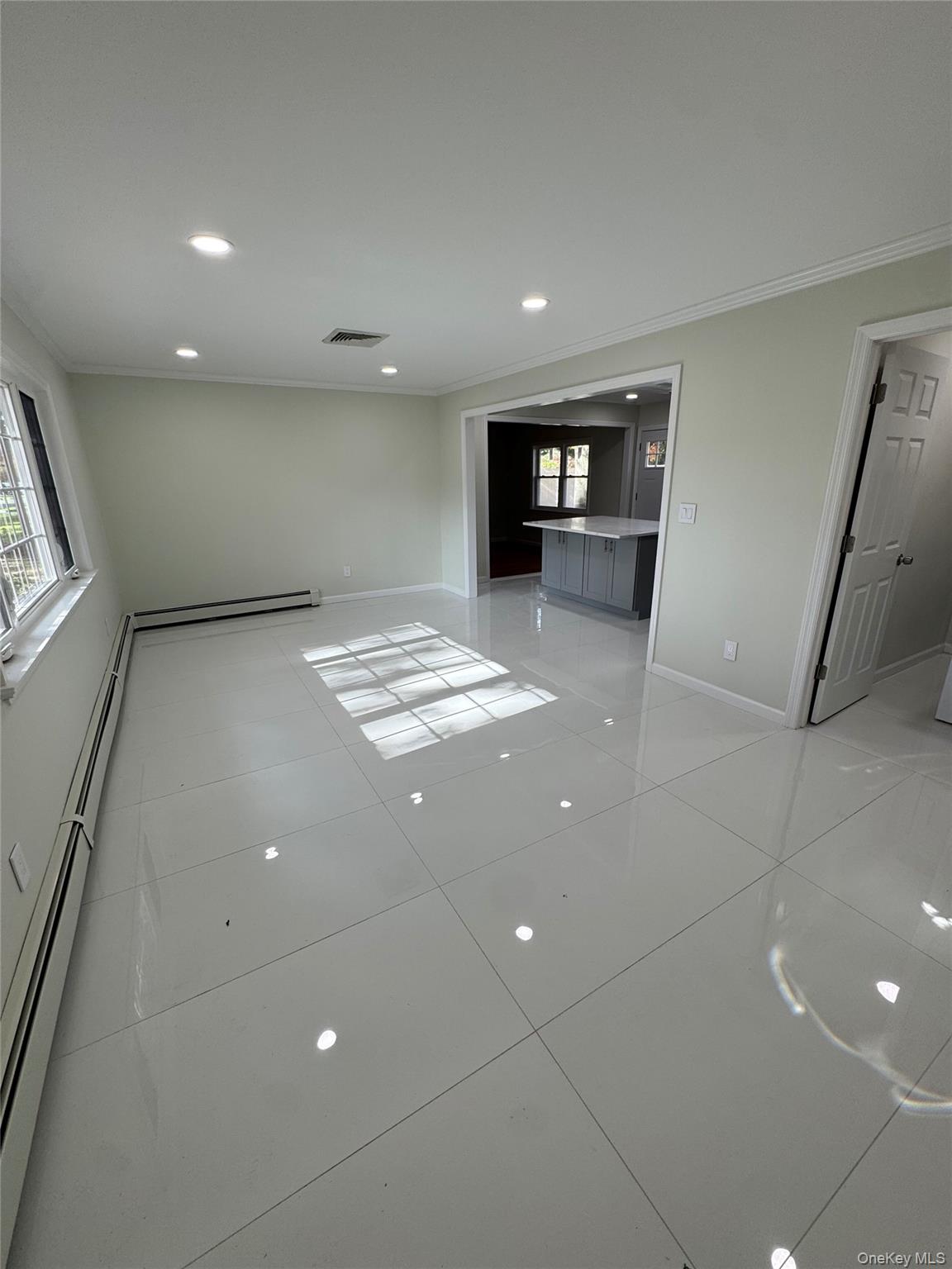 381 Grace Street, Holbrook, NY 11741