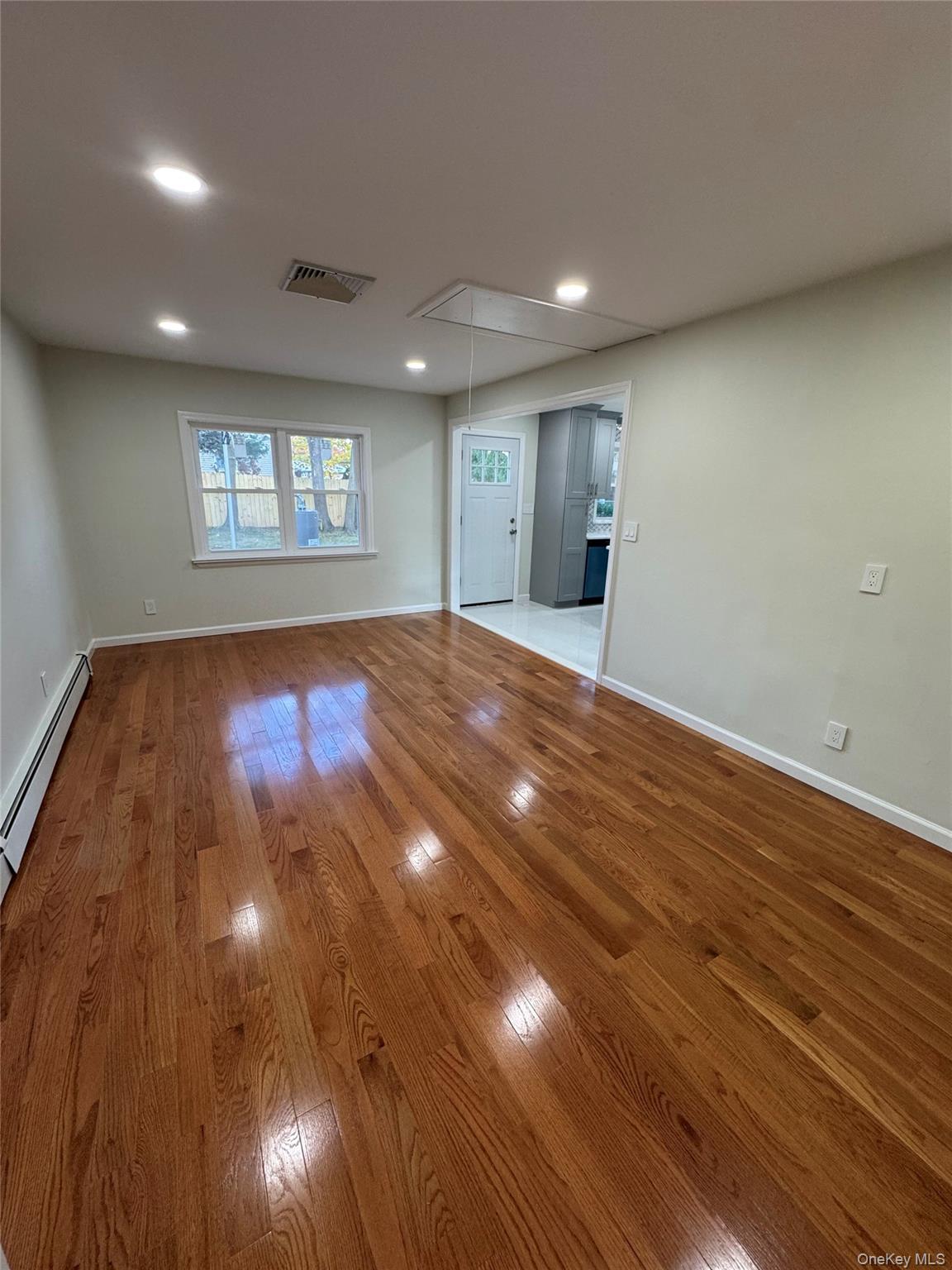 381 Grace Street, Holbrook, NY 11741