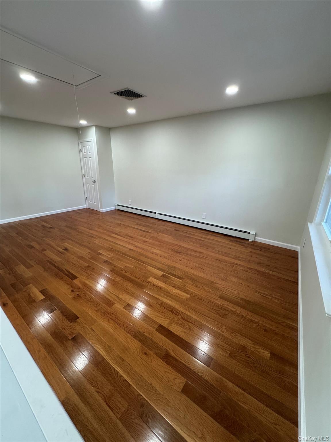 381 Grace Street, Holbrook, NY 11741