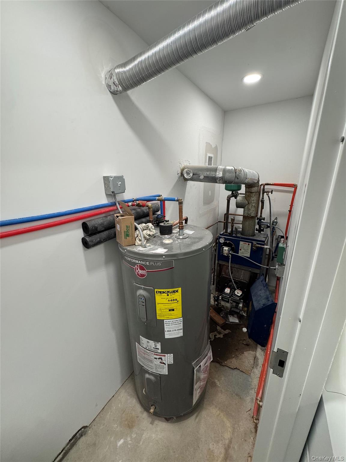 381 Grace Street, Holbrook, NY 11741