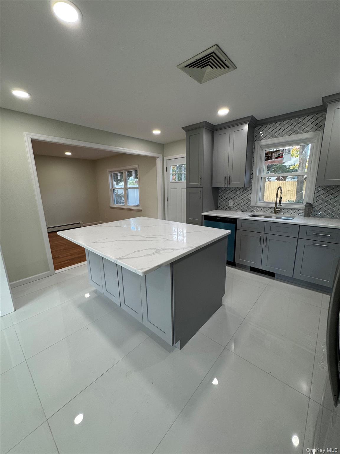 381 Grace Street, Holbrook, NY 11741