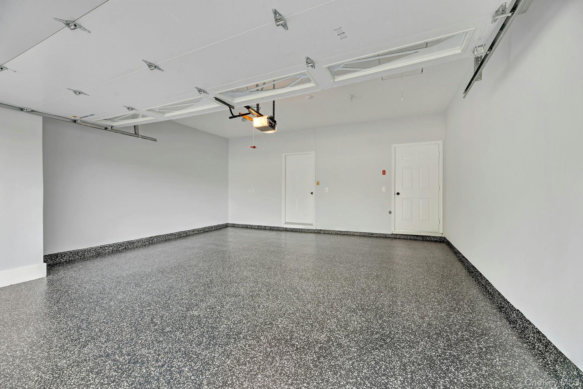 509 Oak Bluff Court, Moriches, NY 11955