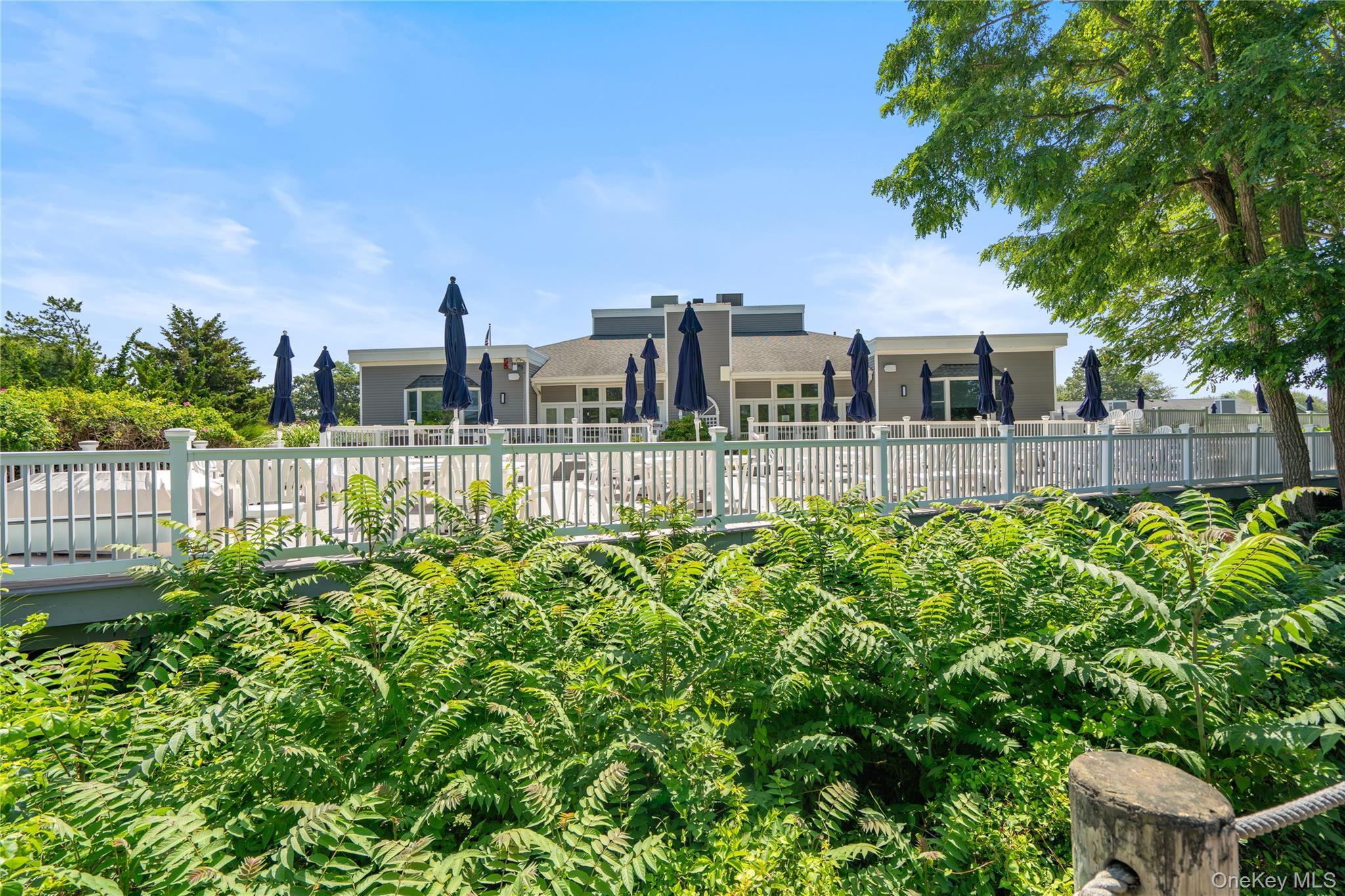 509 Oak Bluff Court, Moriches, NY 11955