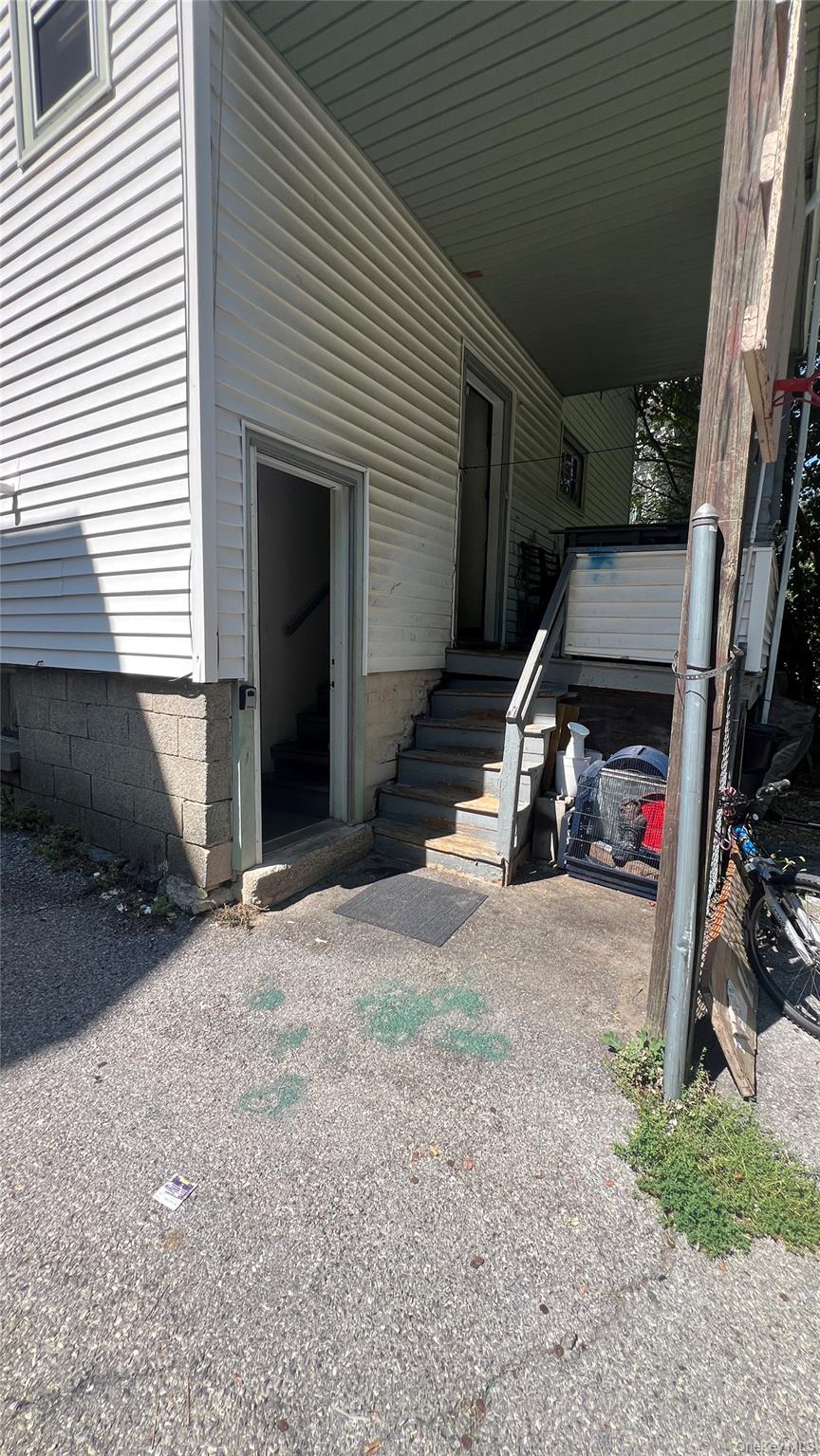 13 Hammersley Avenue, Poughkeepsie, NY 12601