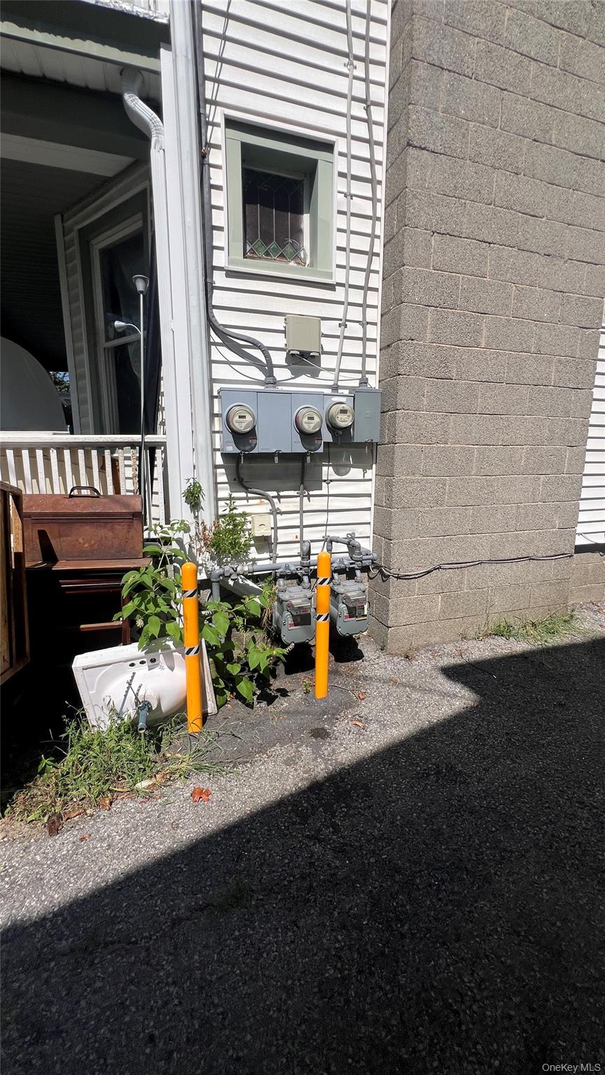 13 Hammersley Avenue, Poughkeepsie, NY 12601