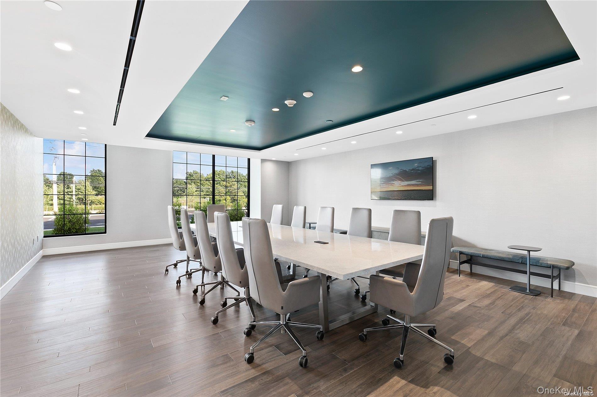 695 Merrick Avenue # 304, Westbury, NY 11590