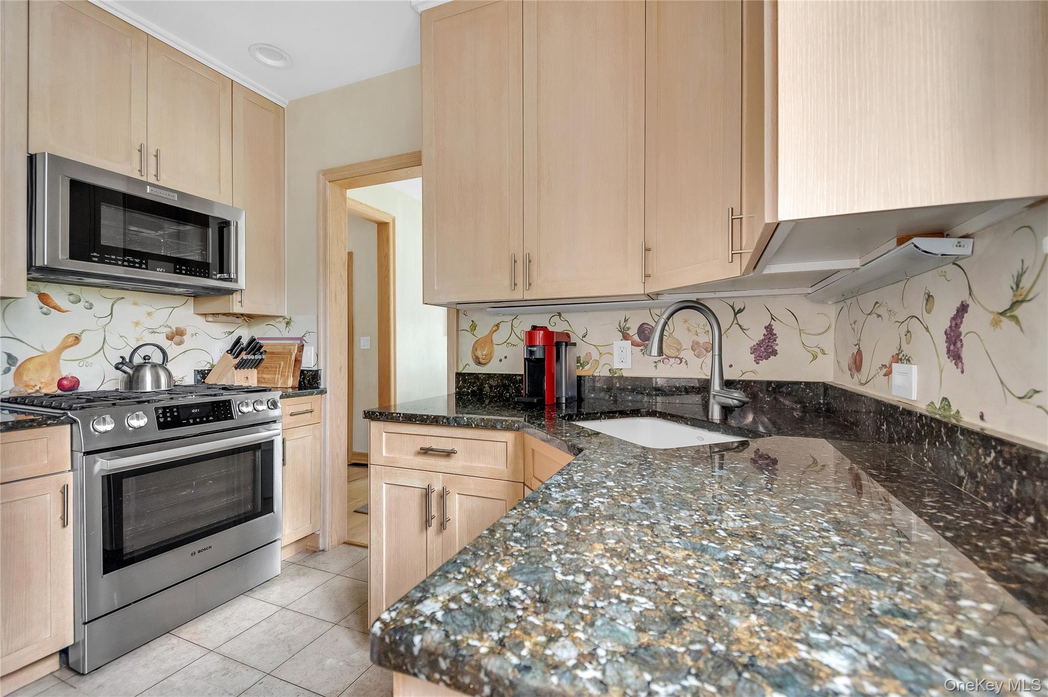 3 Harmony Drive, Larchmont, NY 10538