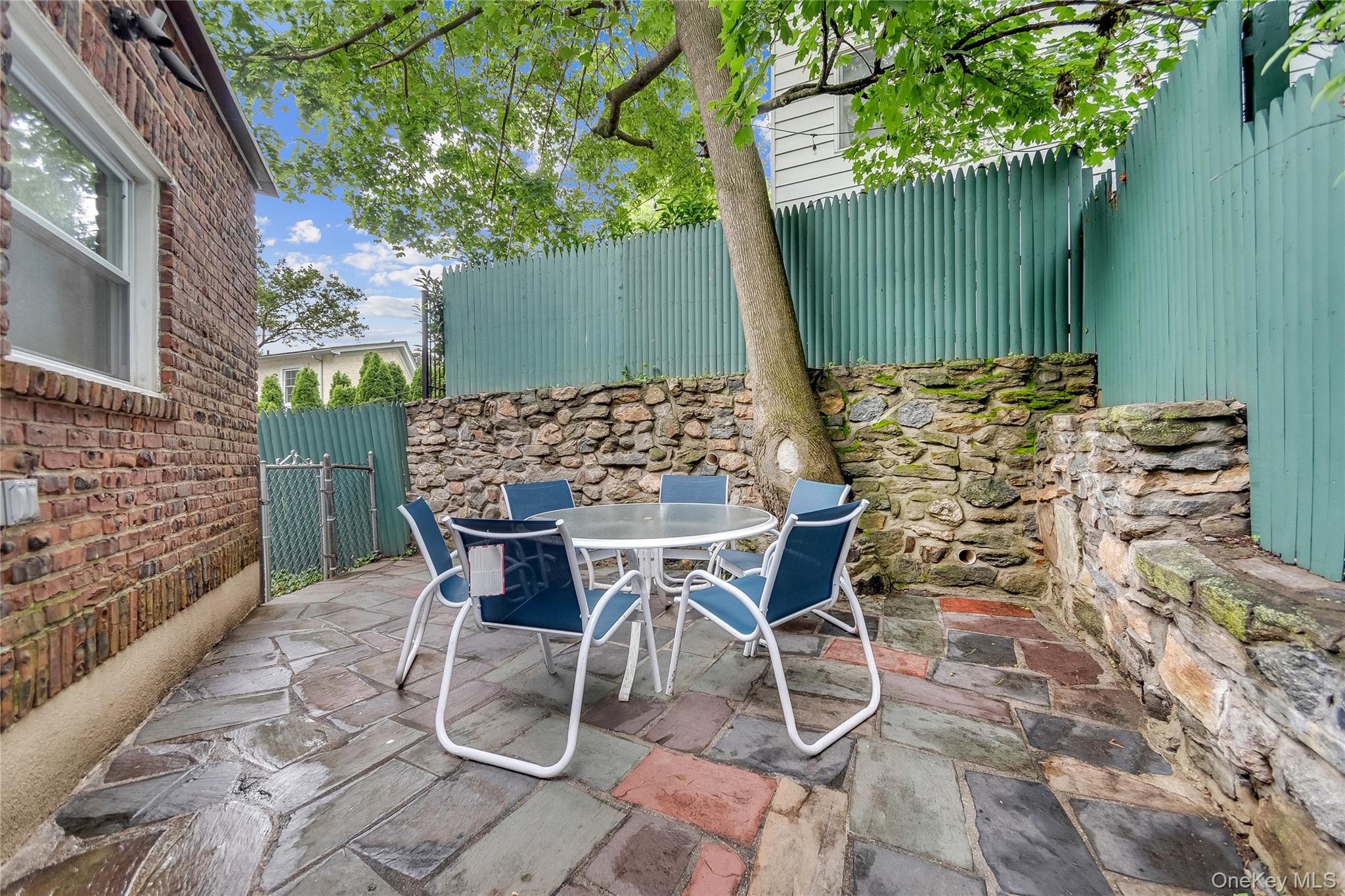 3 Harmony Drive, Larchmont, NY 10538