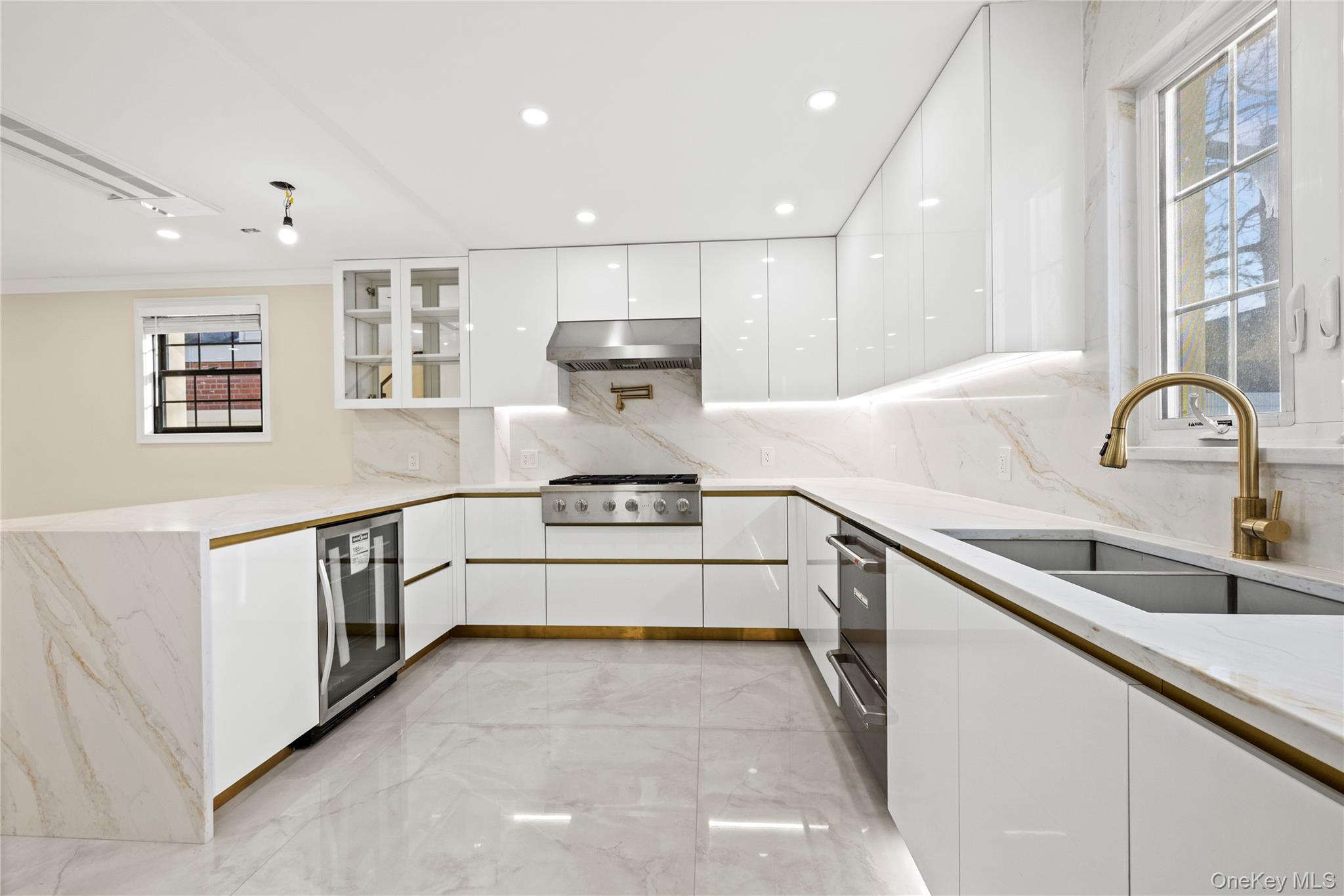 7662 174th Street, Fresh Meadows, NY 11366