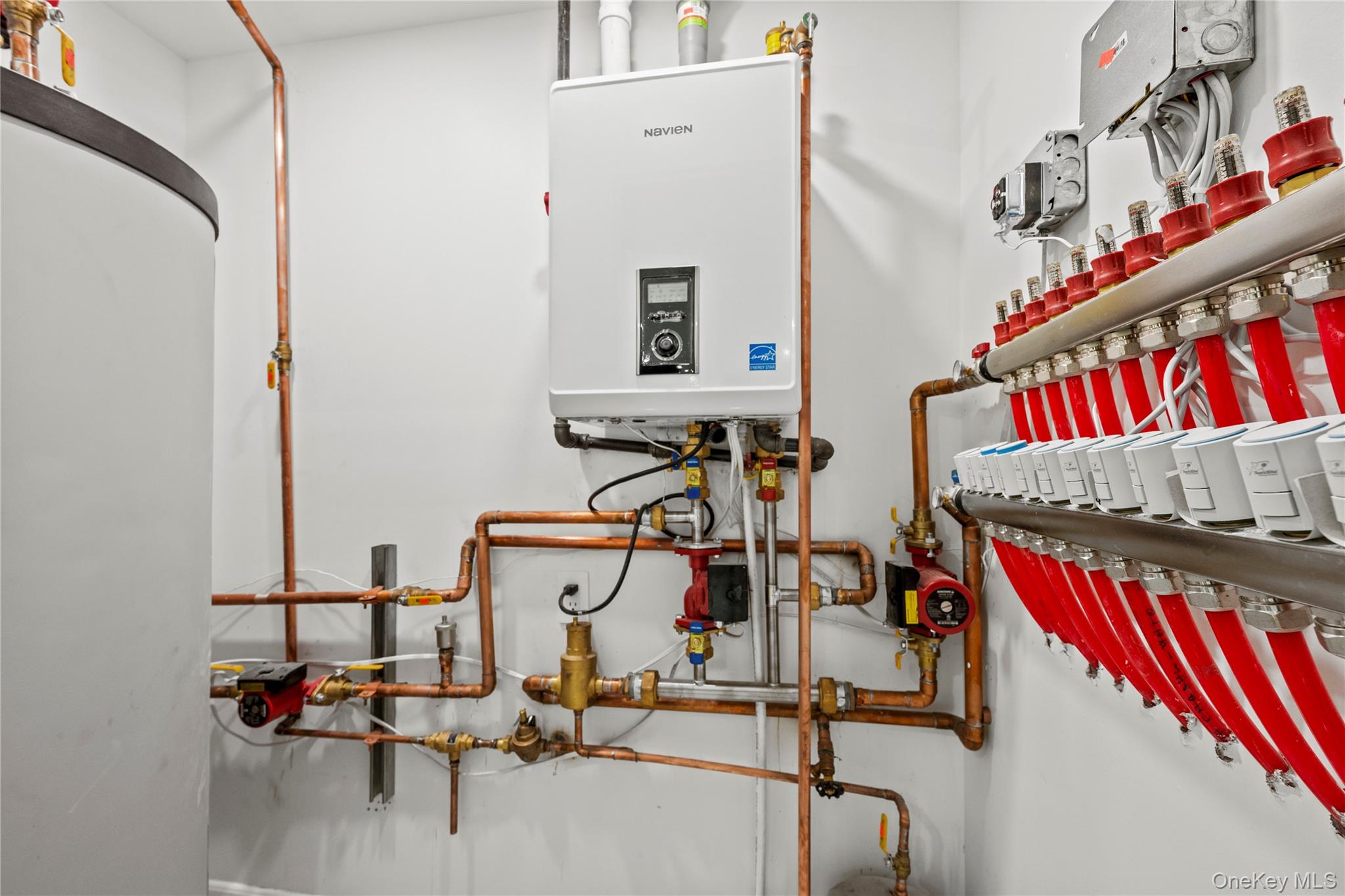 7662 174th Street, Fresh Meadows, NY 11366