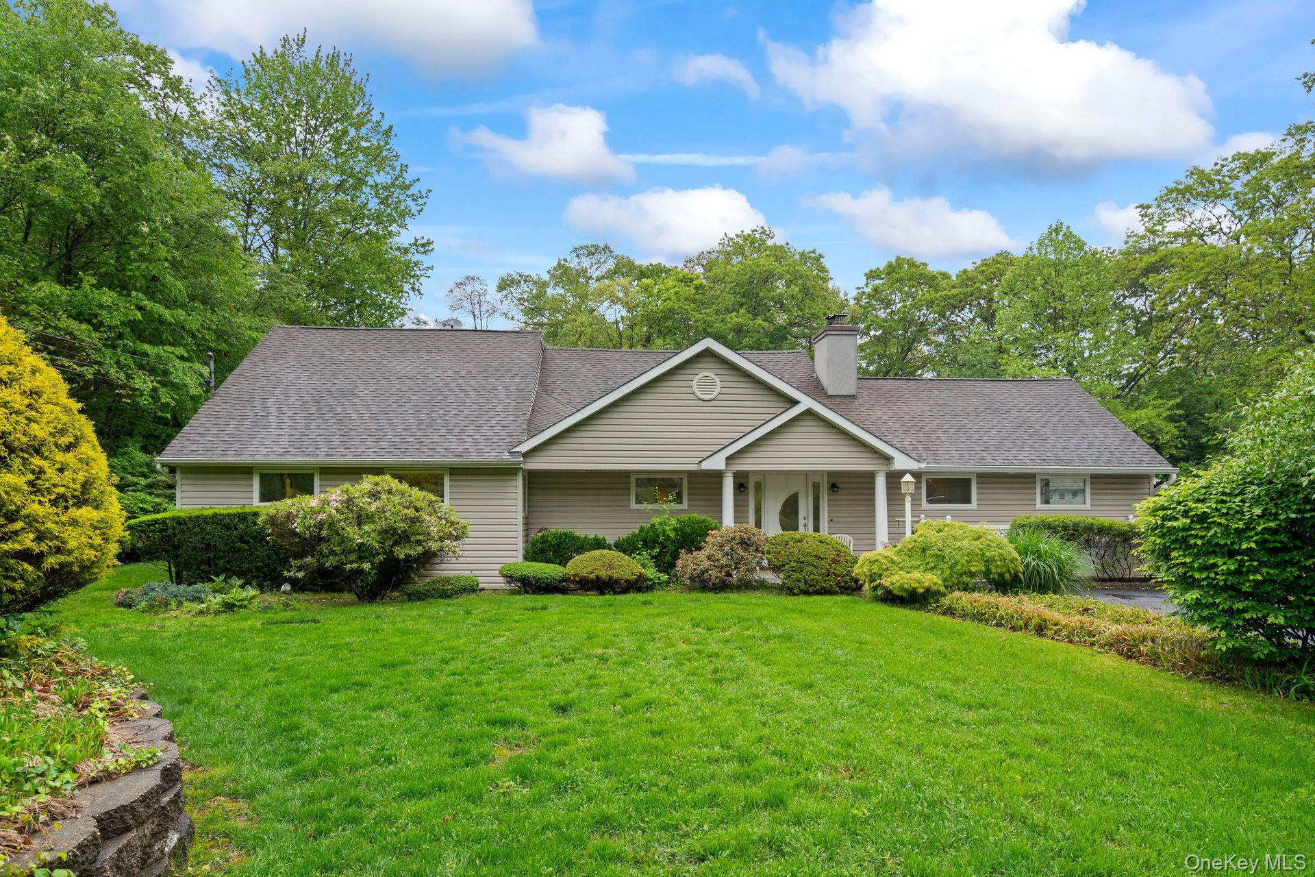 30 Darby Drive, South Huntington, NY 11746