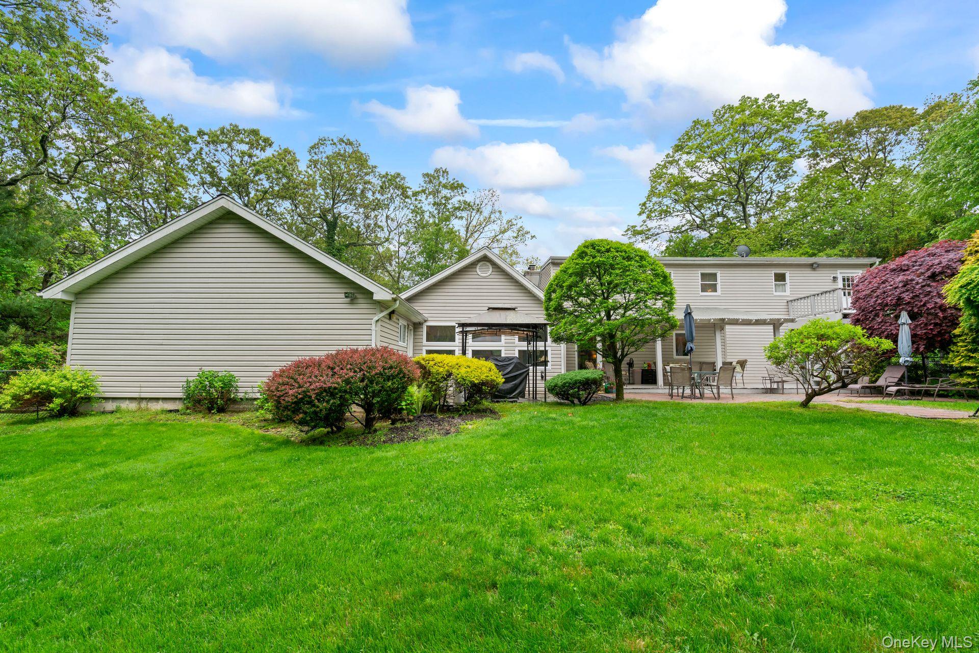 30 Darby Drive, South Huntington, NY 11746