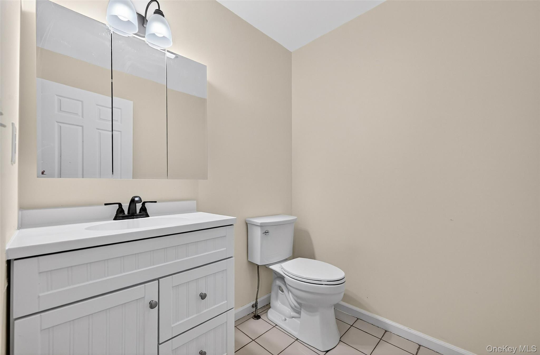 14 Country Meadows Road, New Paltz, NY 12561