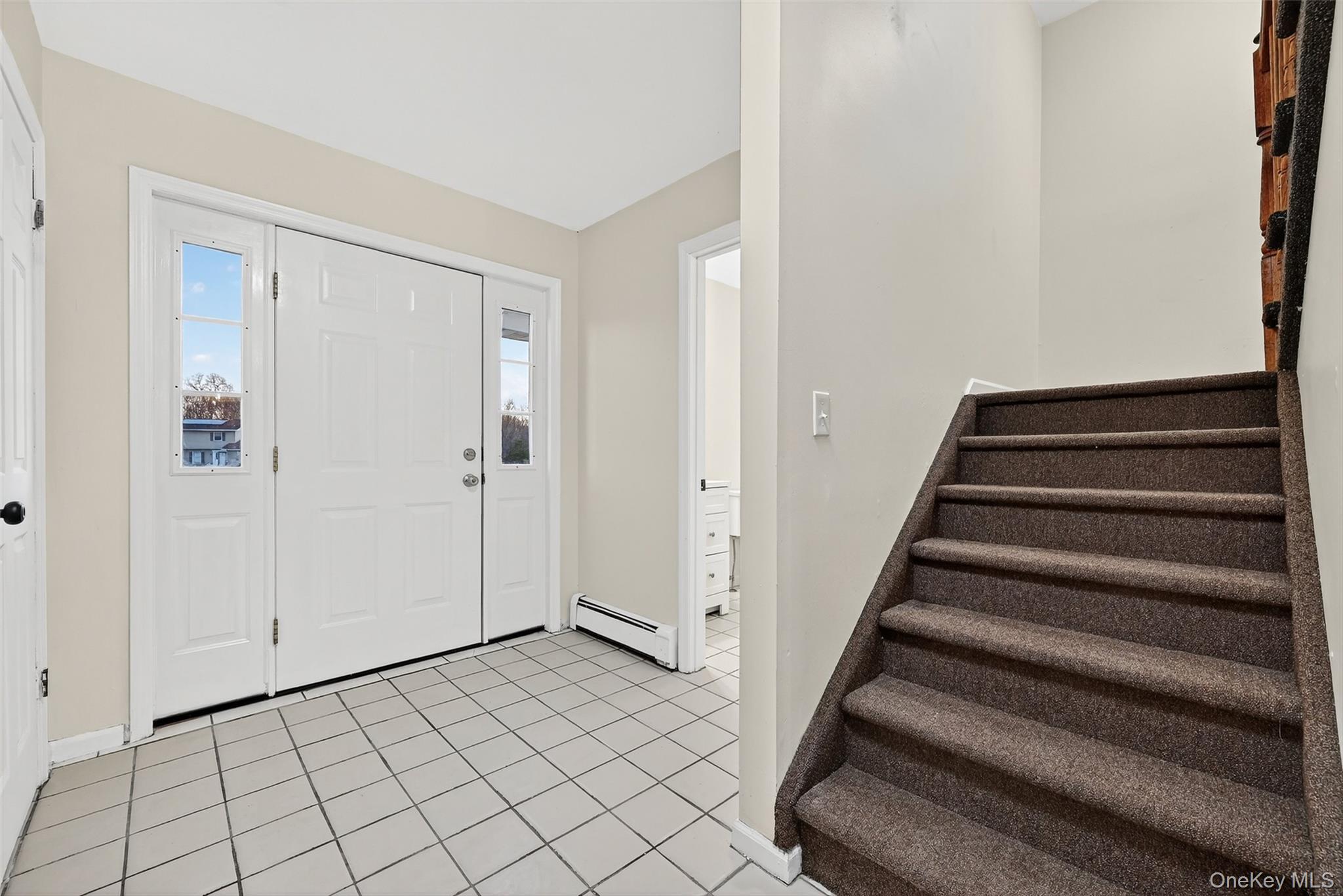 14 Country Meadows Road, New Paltz, NY 12561