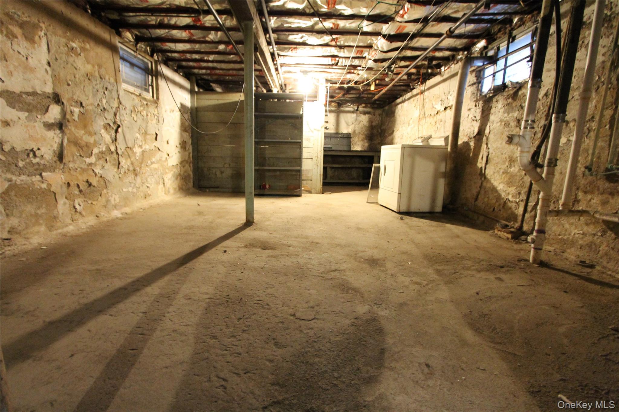 61-54 56th Avenue, Maspeth, NY 11378