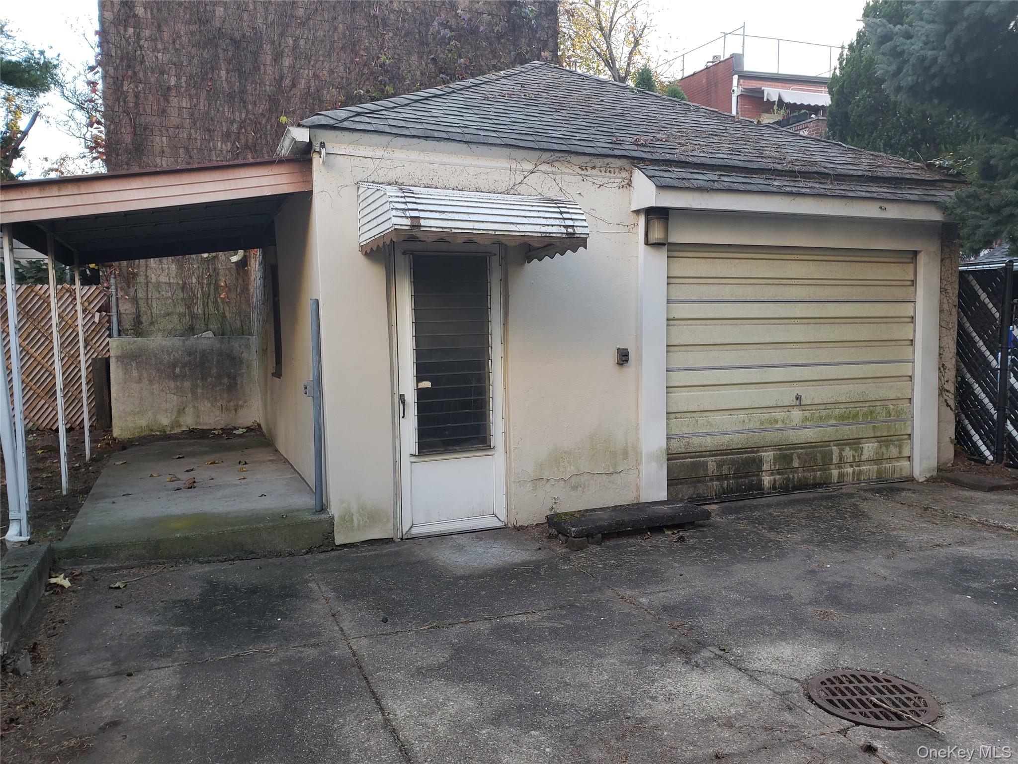 61-54 56th Avenue, Maspeth, NY 11378