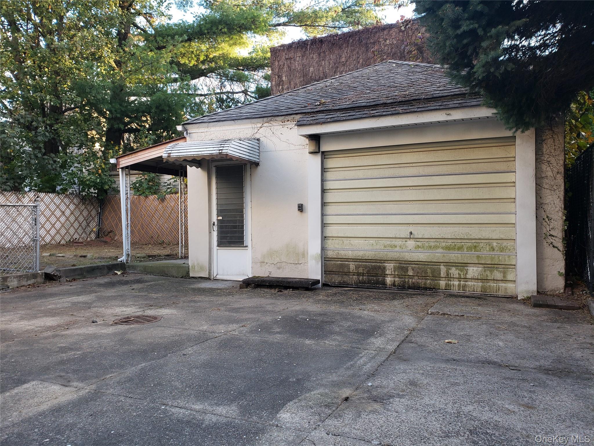 61-54 56th Avenue, Maspeth, NY 11378