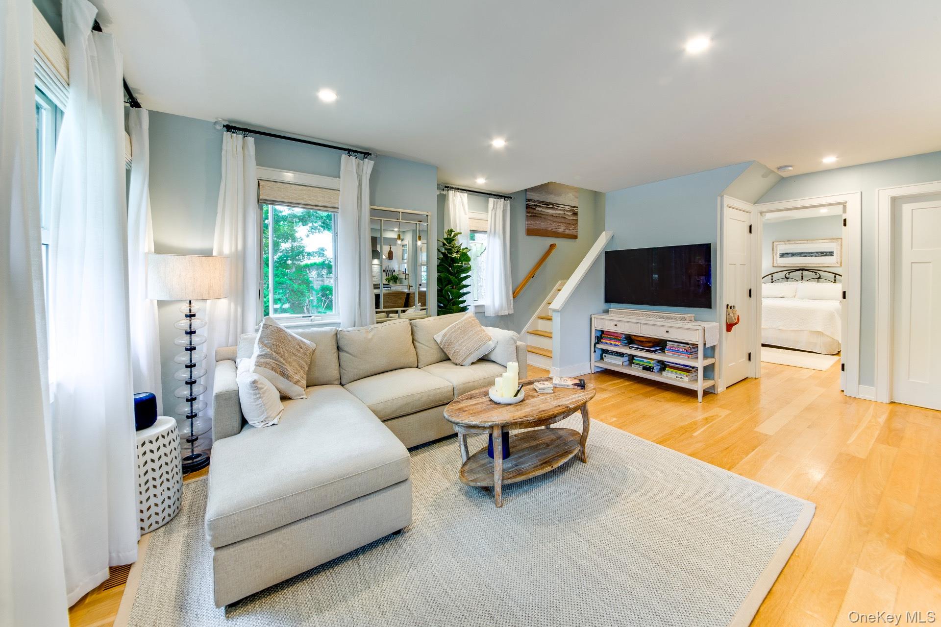 5 Oak Road, Sag Harbor, NY 11963