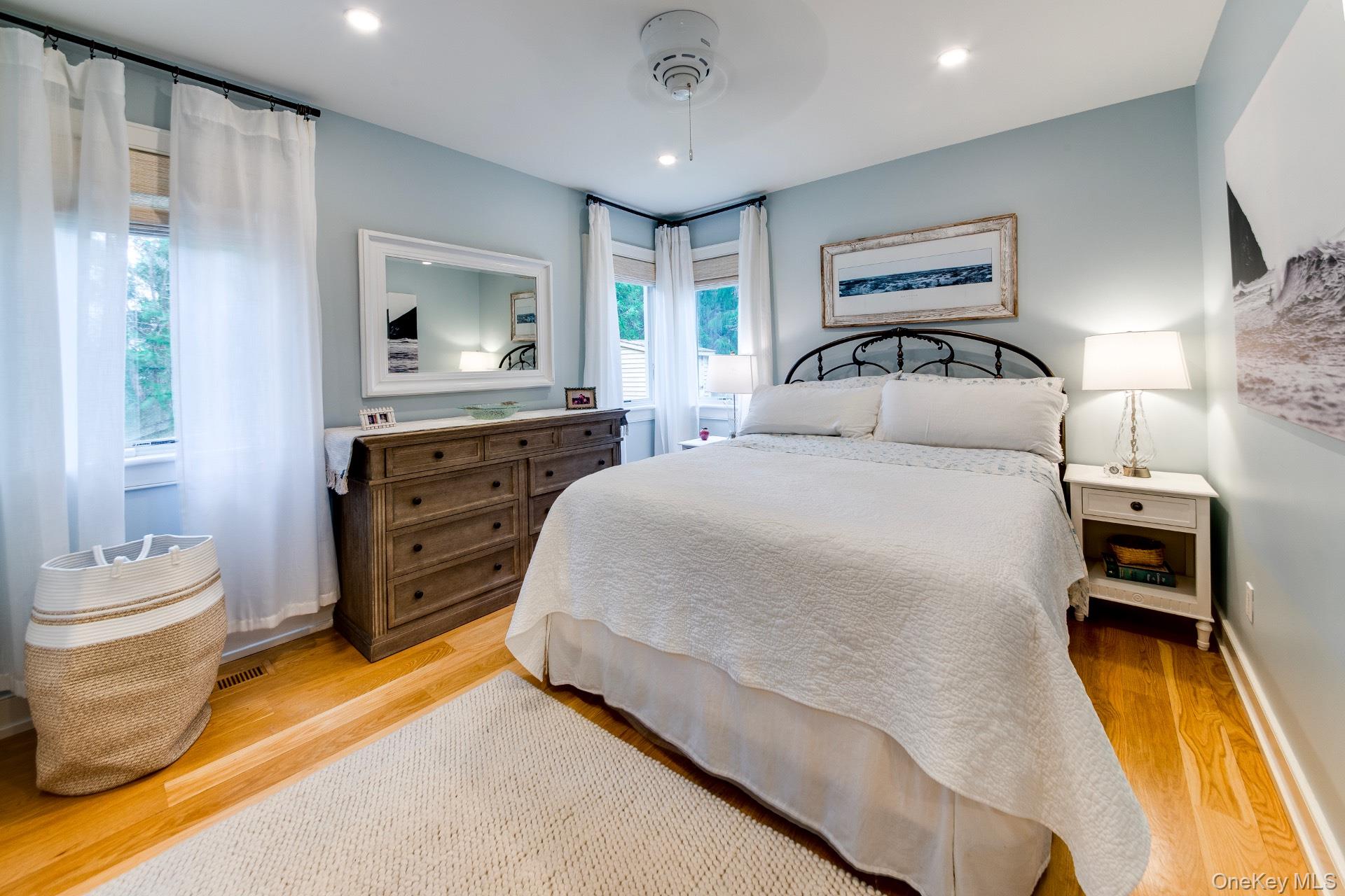 5 Oak Road, Sag Harbor, NY 11963