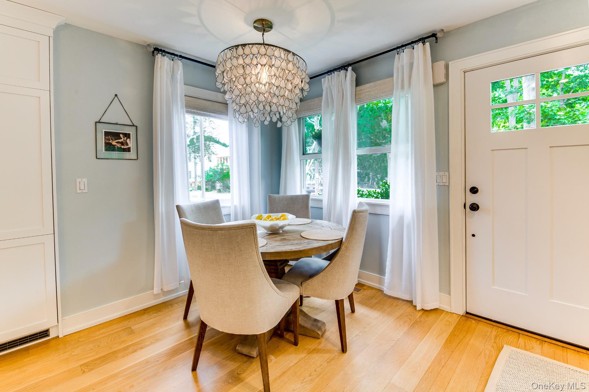 5 Oak Road, Sag Harbor, NY 11963