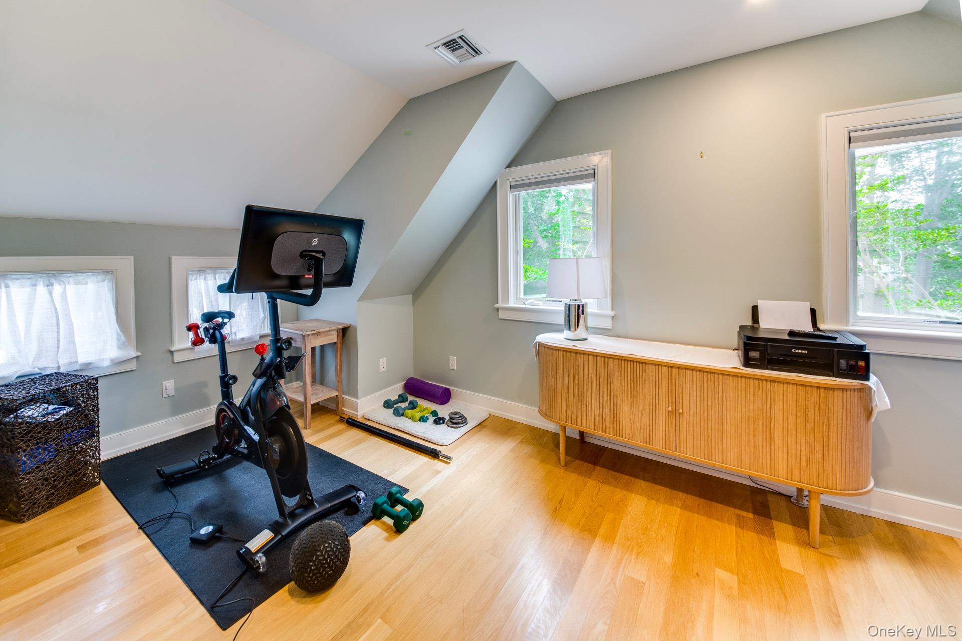 5 Oak Road, Sag Harbor, NY 11963