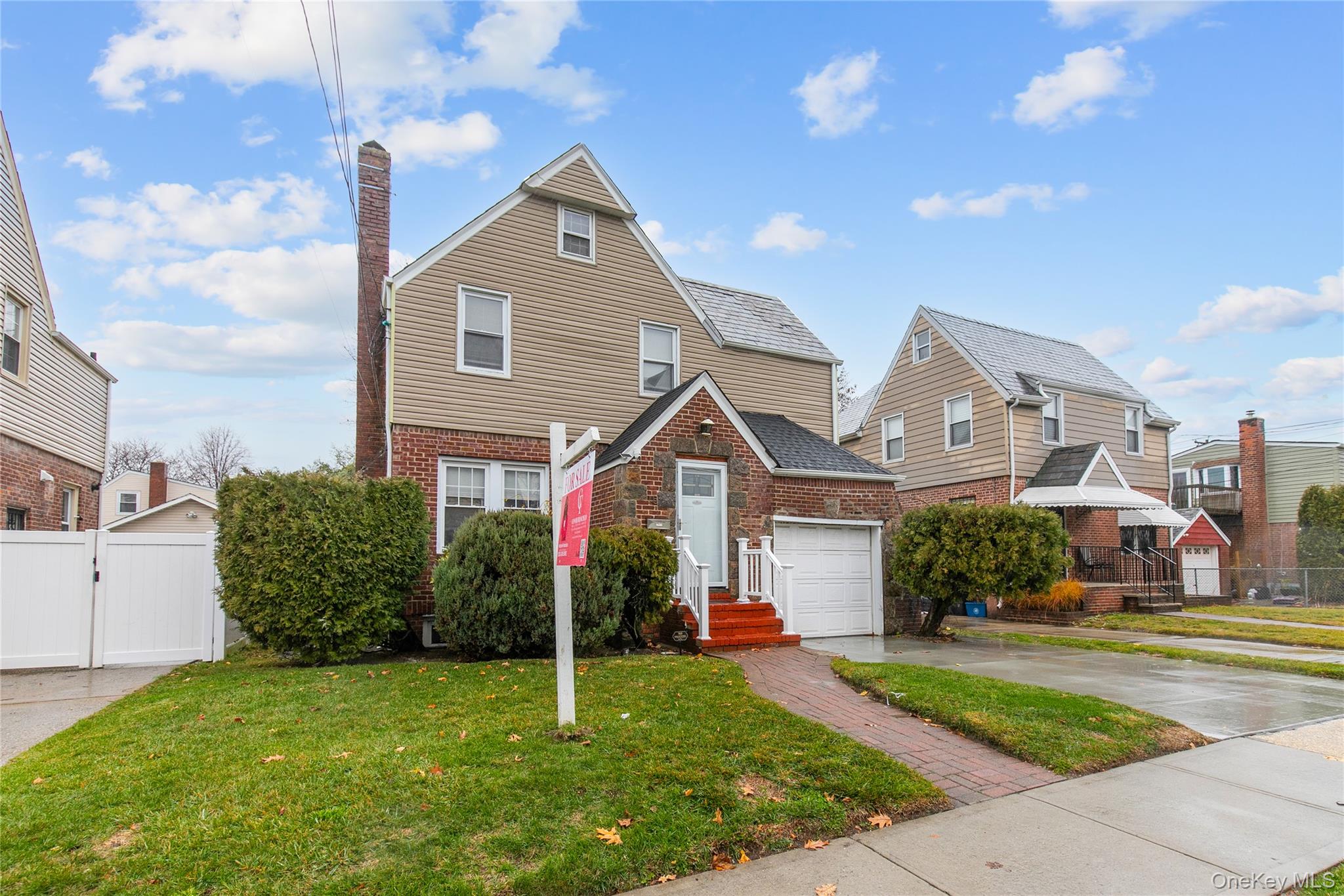 15 Clyde Avenue, Hempstead, NY 11550
