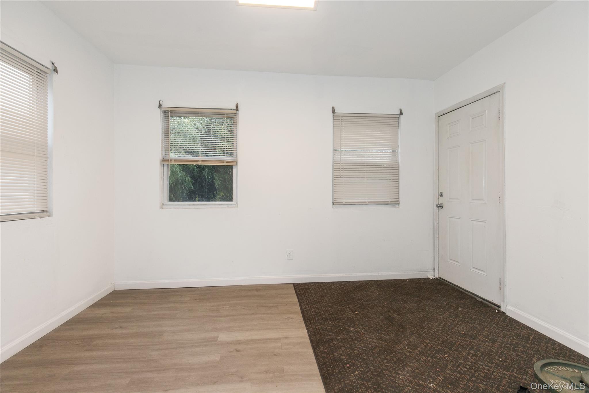 15 Clyde Avenue, Hempstead, NY 11550