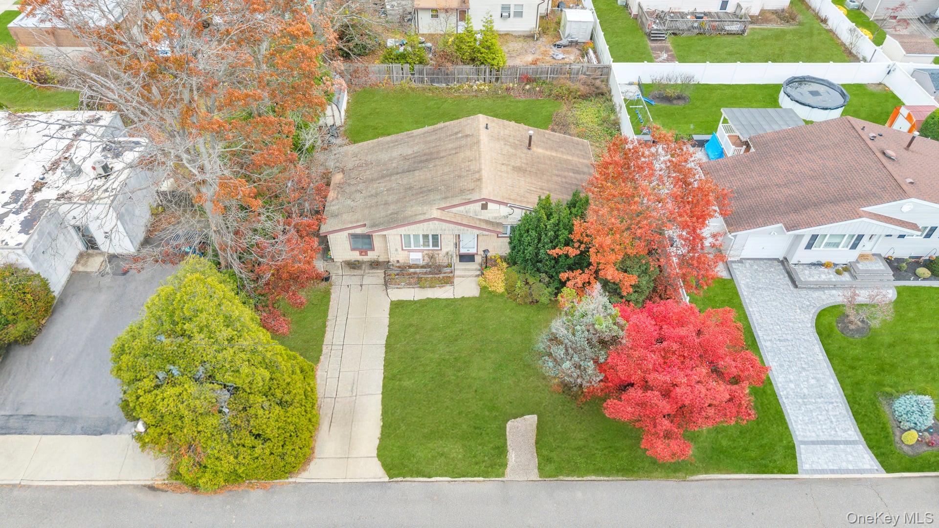 13 W 15th Street, Deer Park, NY 11729